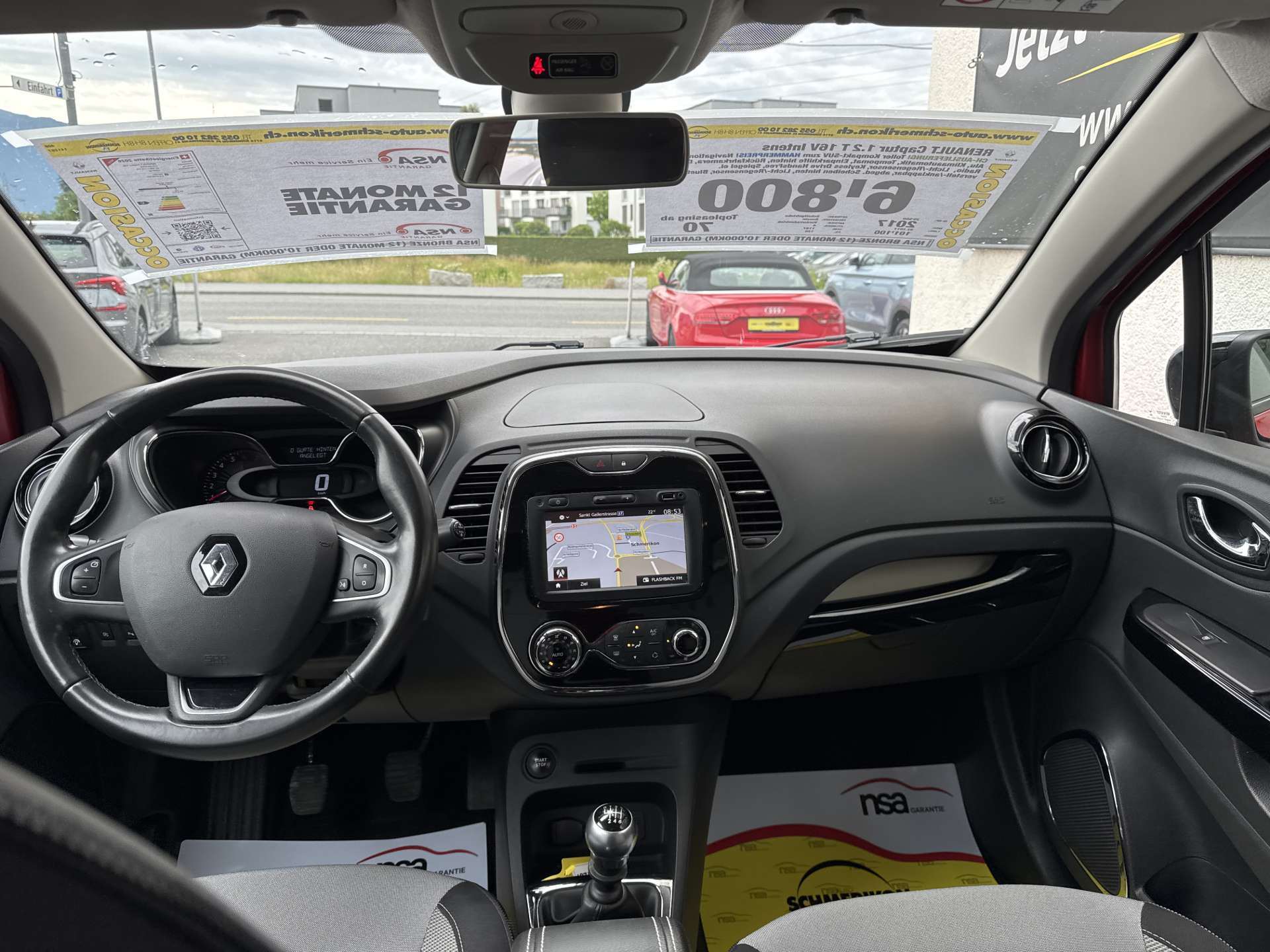 RENAULT Captur 1.2 T 16V Intens-image-5