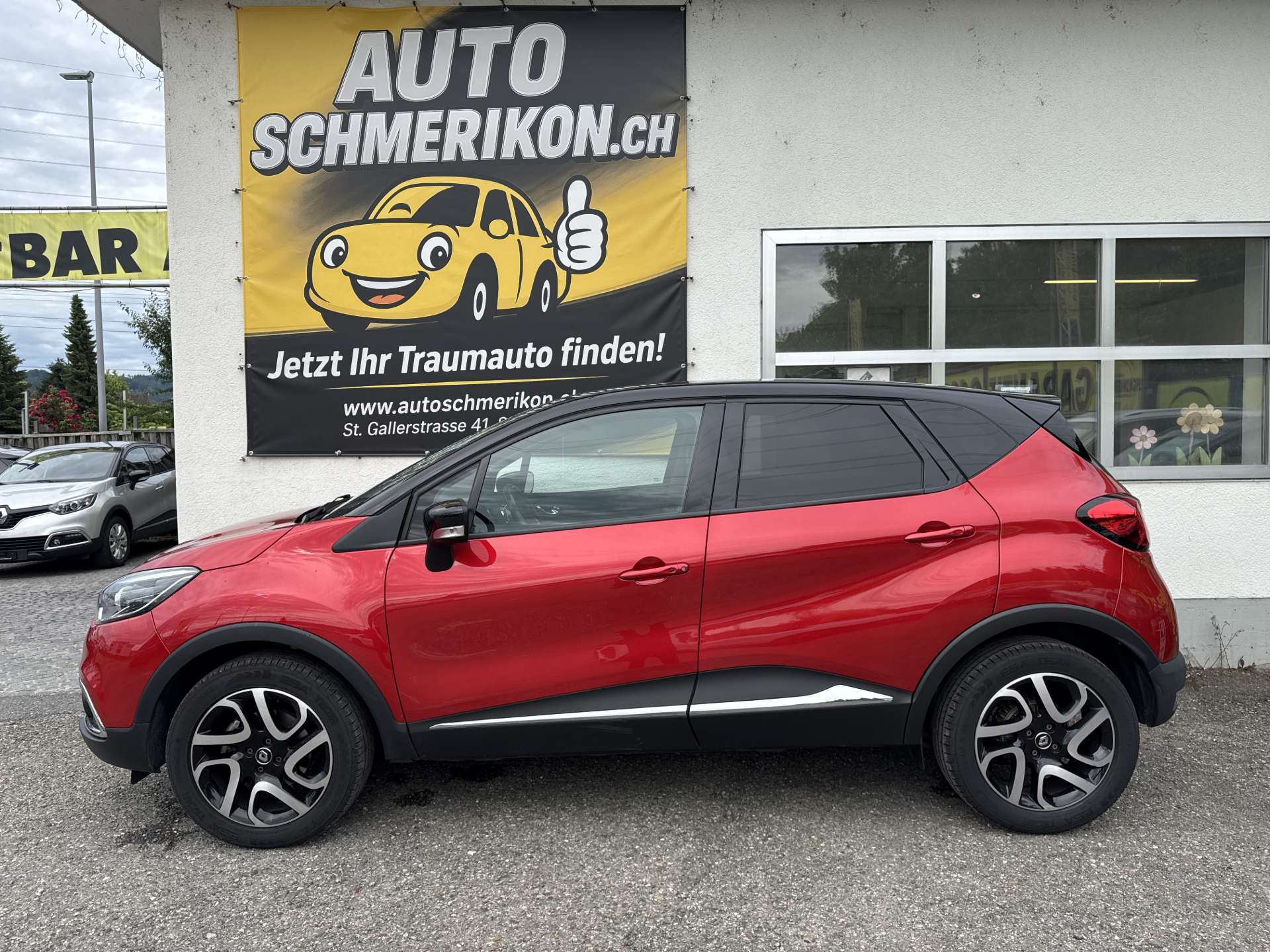 RENAULT Captur 1.2 T 16V Intens-image-4
