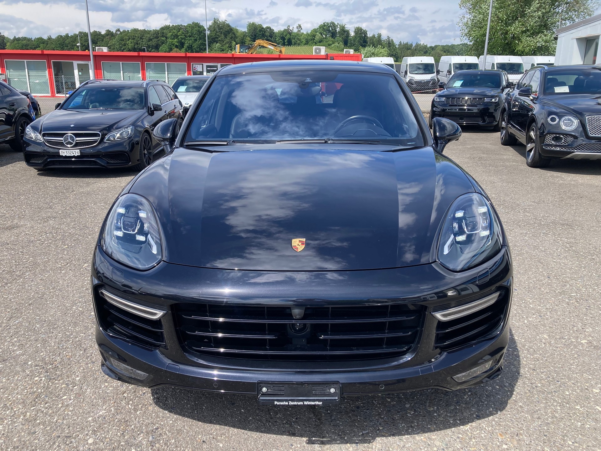PORSCHE Cayenne Turbo S MY 2017-showroom-element-1