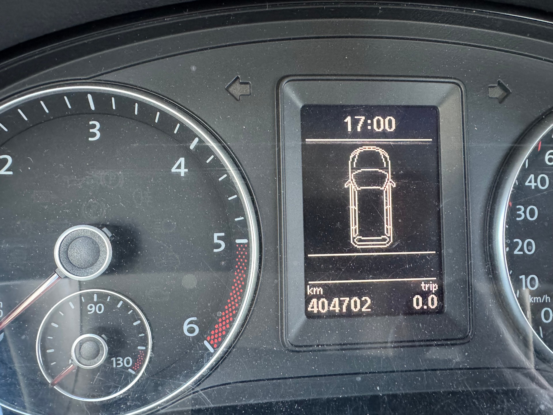 VW Touran 1.6 TDI BlueMotion Technology Trendline-image-12