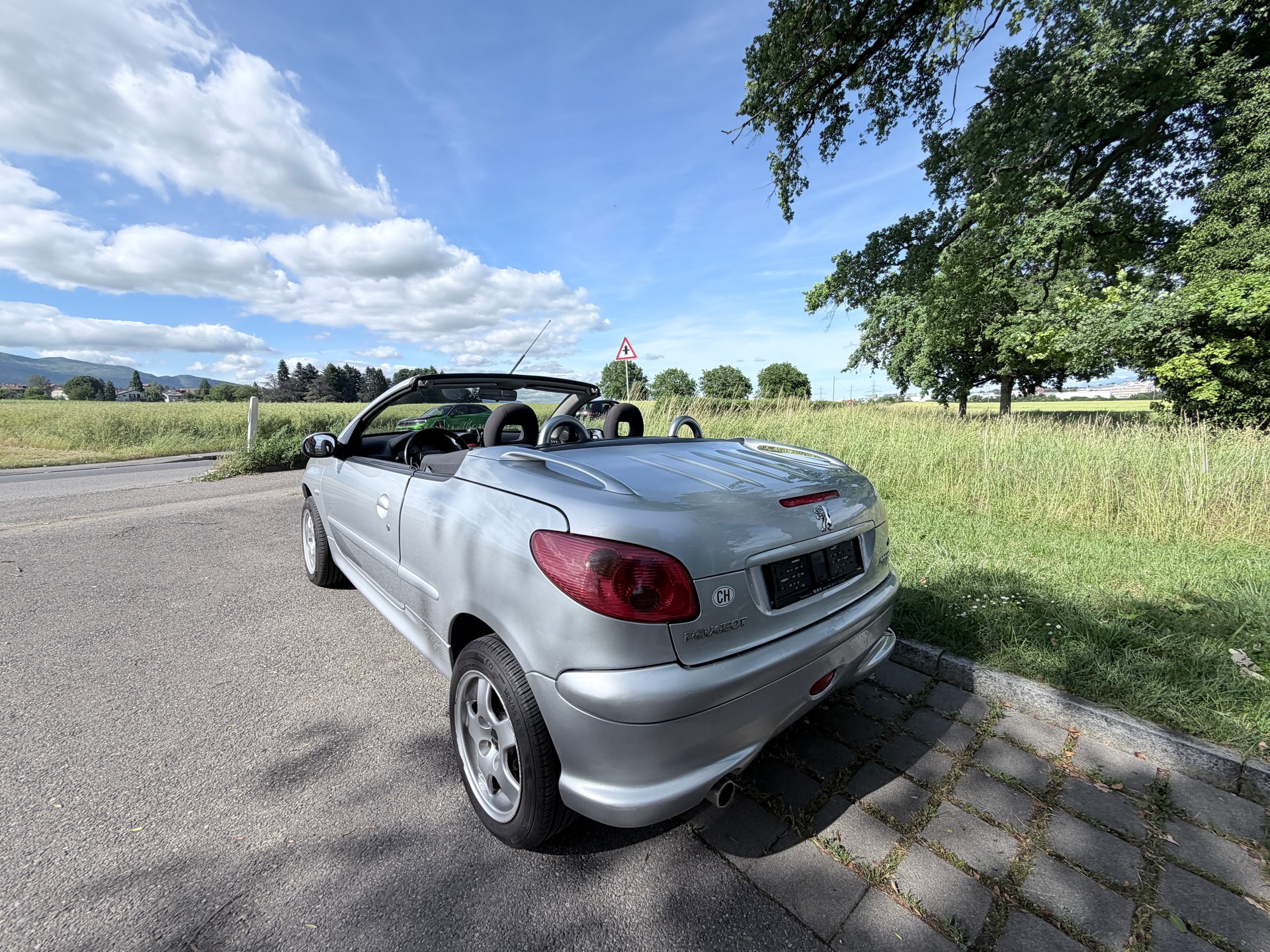 PEUGEOT 206 CC 1.6 16V Sport-image-10