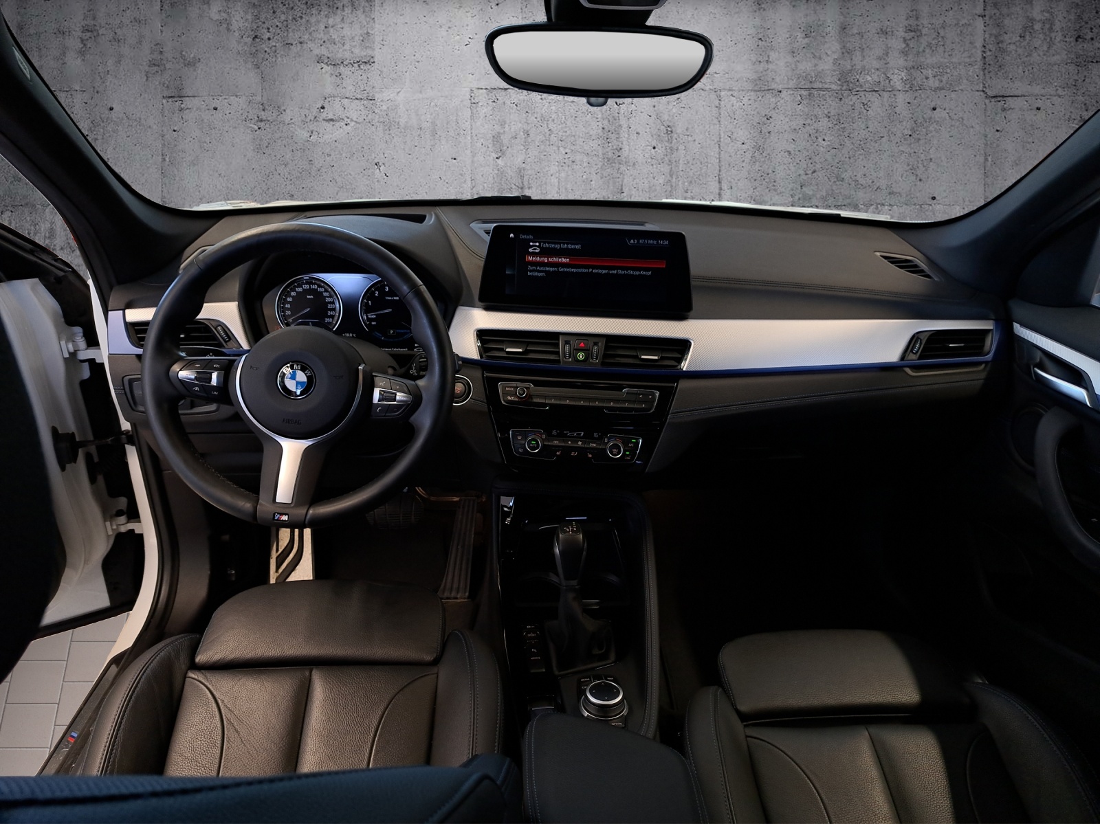 BMW X1 xDrive 25e Pack M-Sport-image-10
