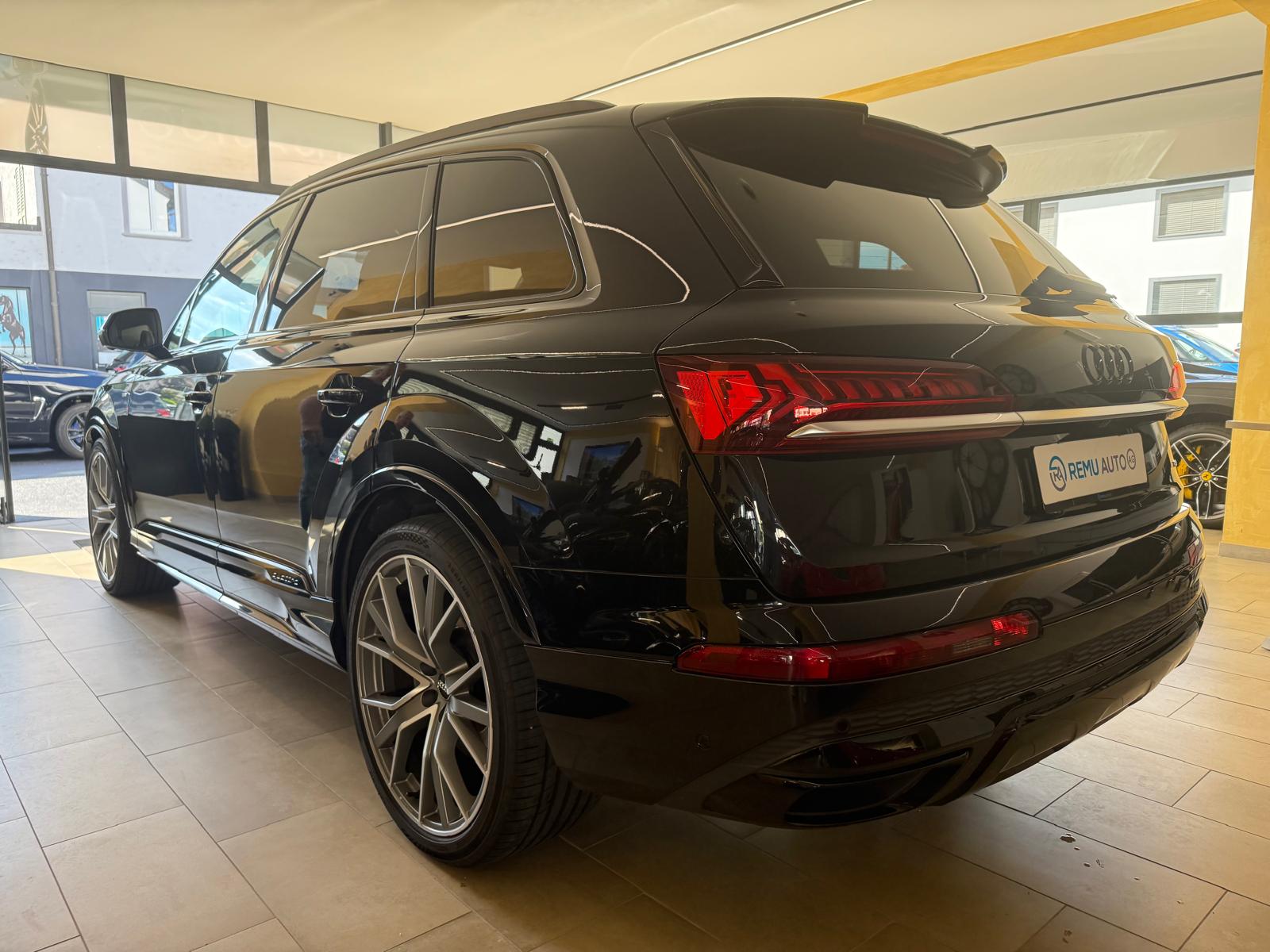 AUDI Q7 50 TDI quattro S Line tiptronic-image-5