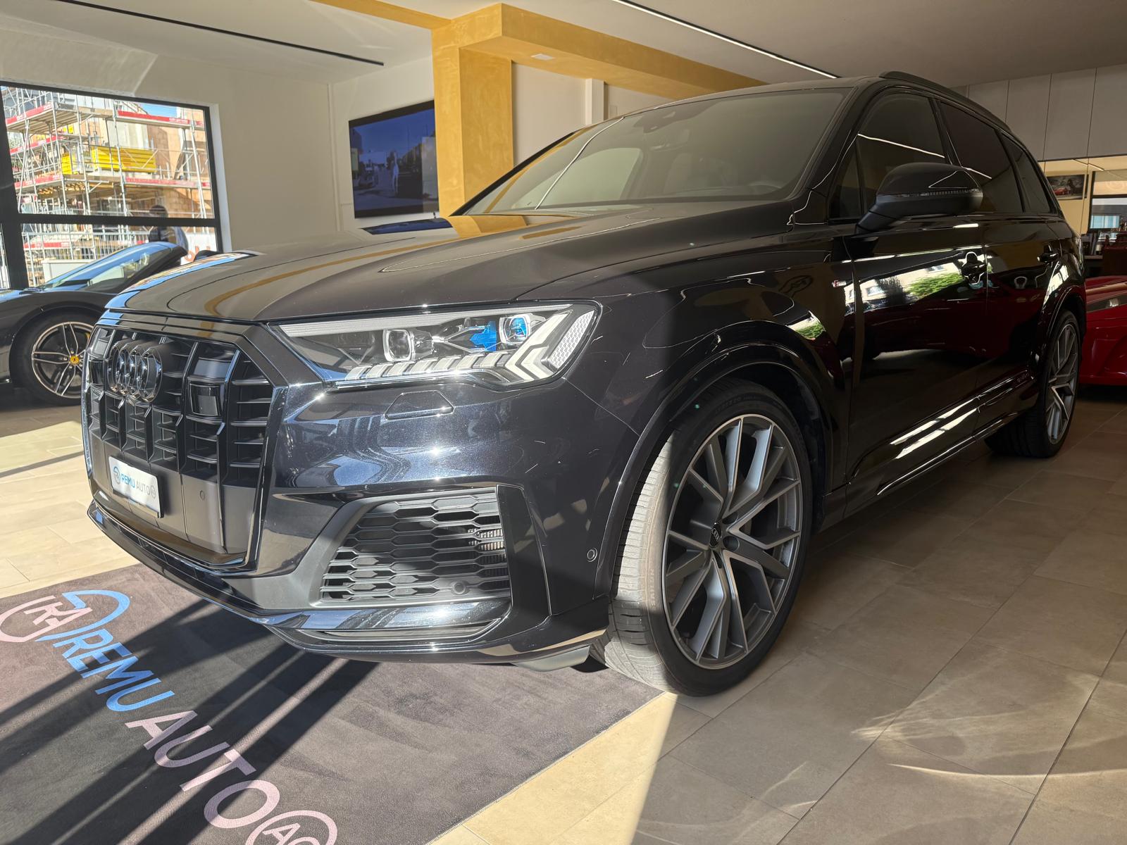 AUDI Q7 50 TDI quattro S Line tiptronic-image-7