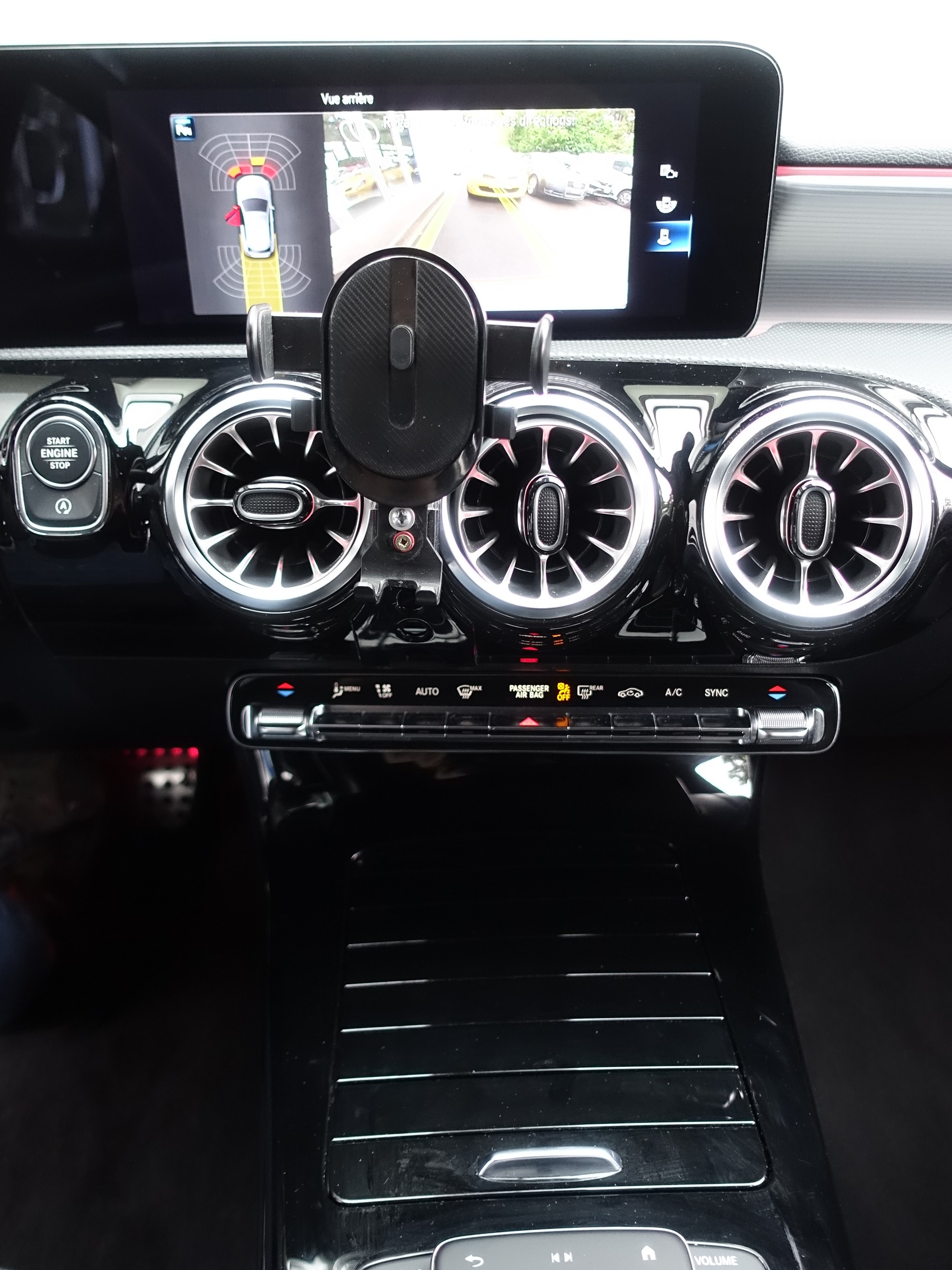 MERCEDES-BENZ A 200 Style 7G-DCT-image-12