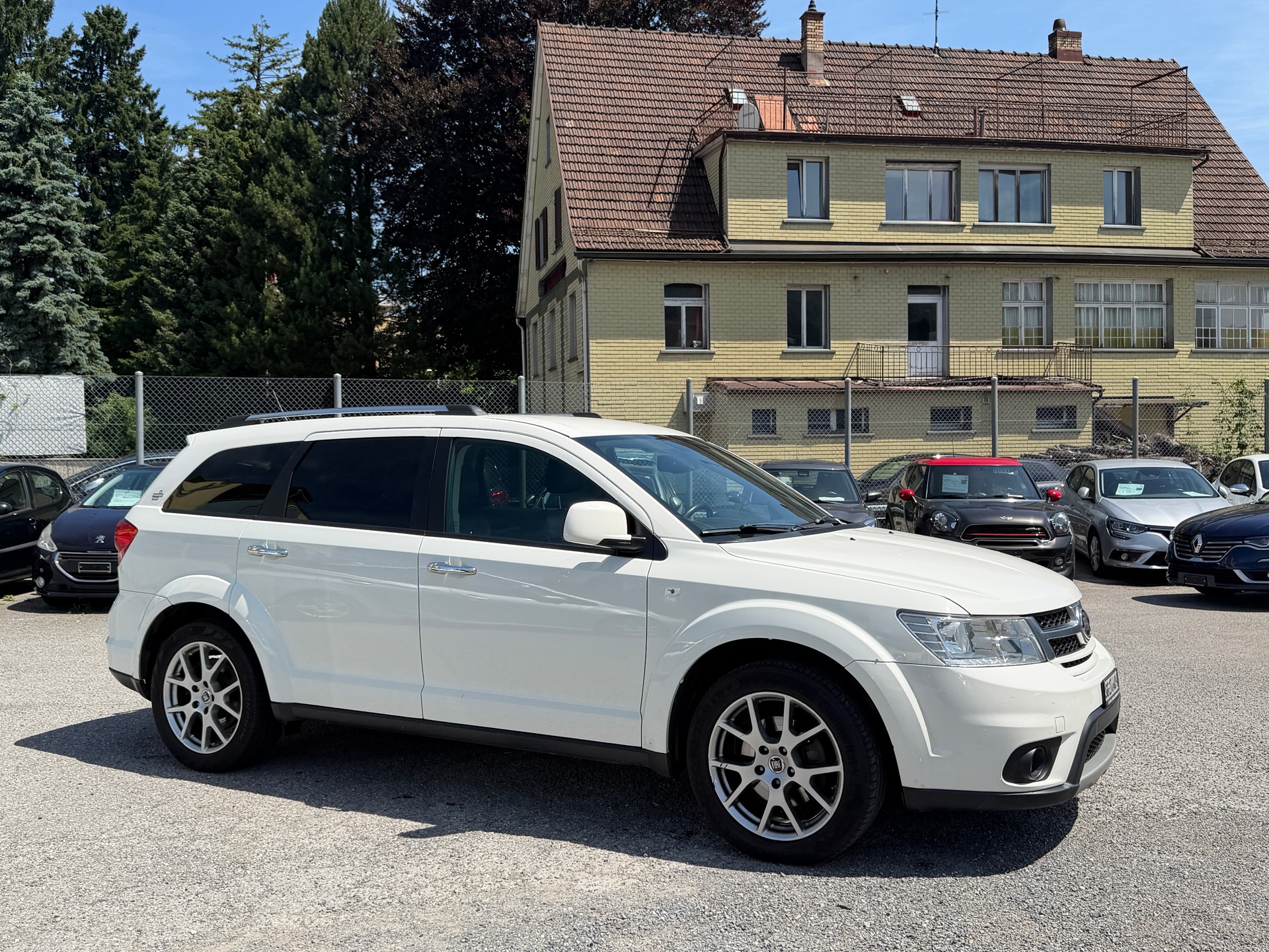FIAT Freemont 2.0 MJ Urban AWD Automat-image-1
