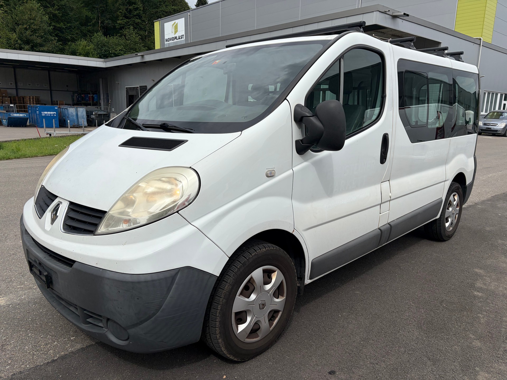 RENAULT Trafic 2.0dCi Eco Passenger Authentique-image-1