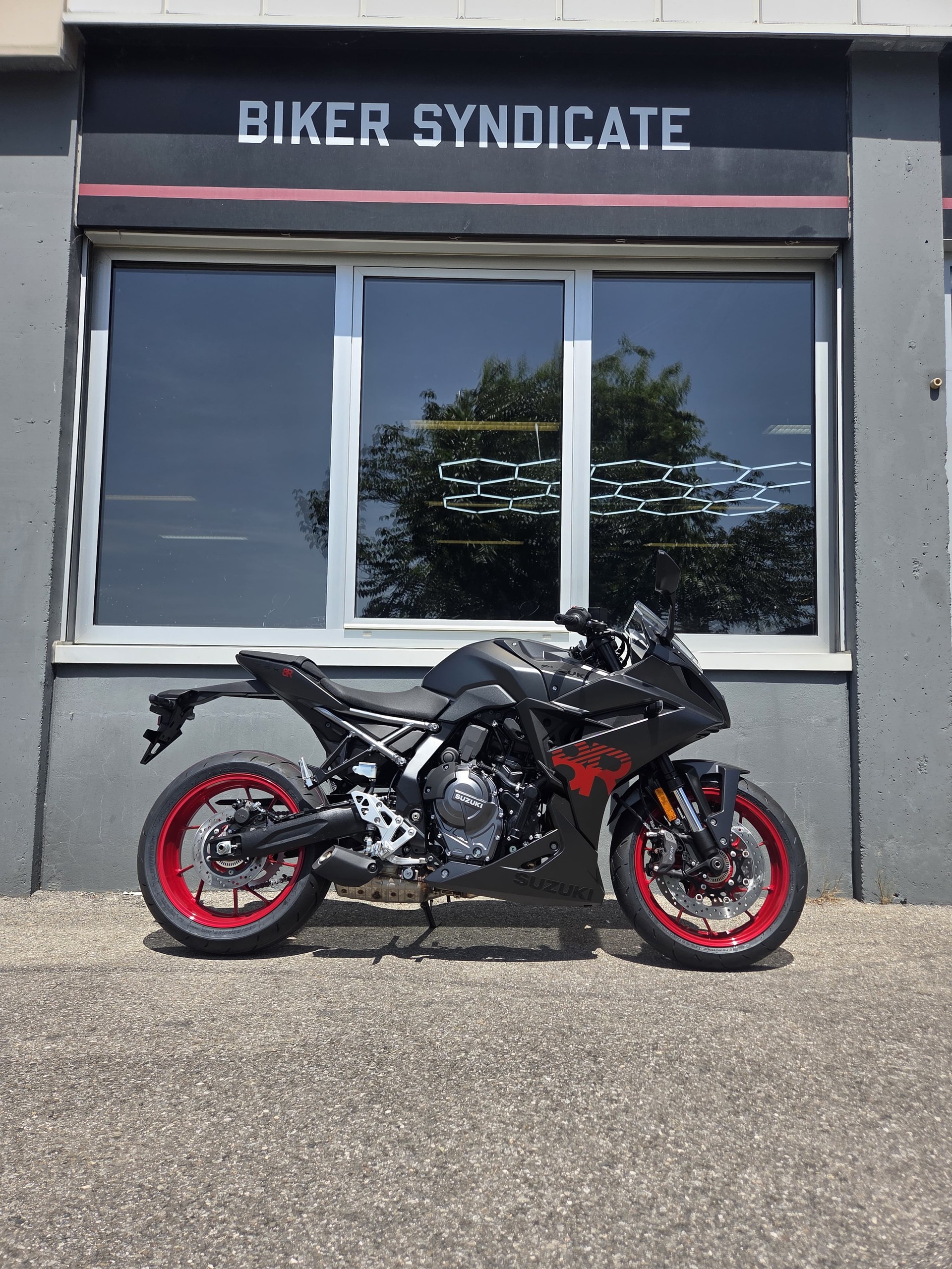 SUZUKI GSX 8 R-image-0