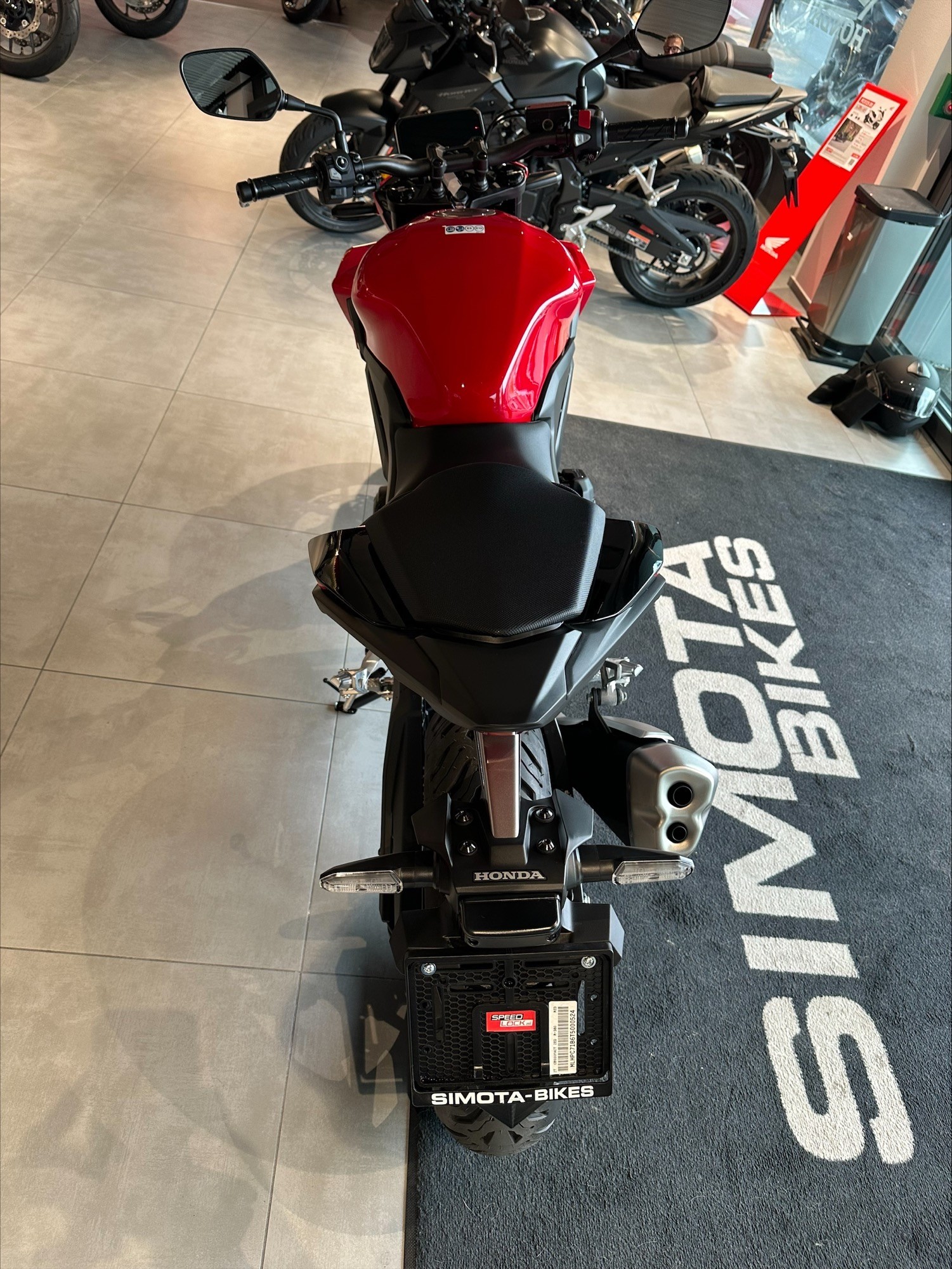 HONDA CB 500 Hornet E-Cluch-showroom-element-3