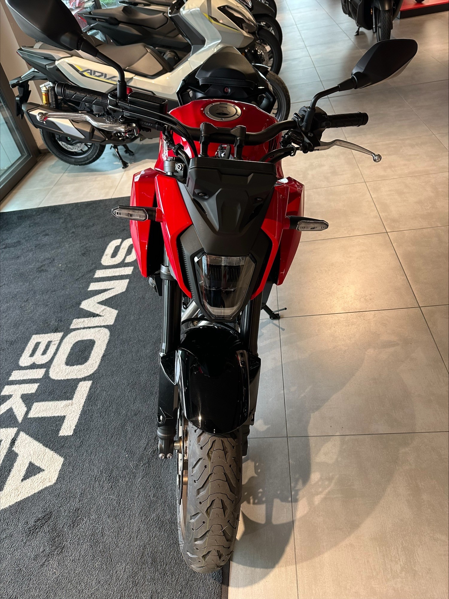 HONDA CB 500 Hornet E-Cluch-showroom-element-2