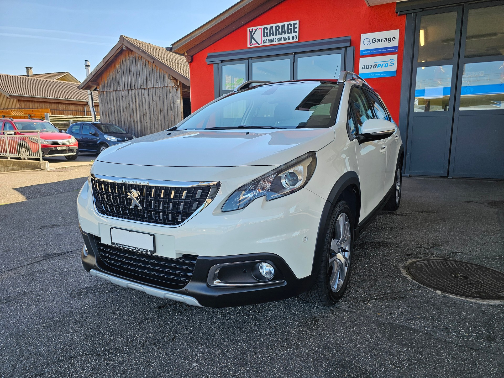 PEUGEOT 2008 1.2 PureTech Allure EAT6