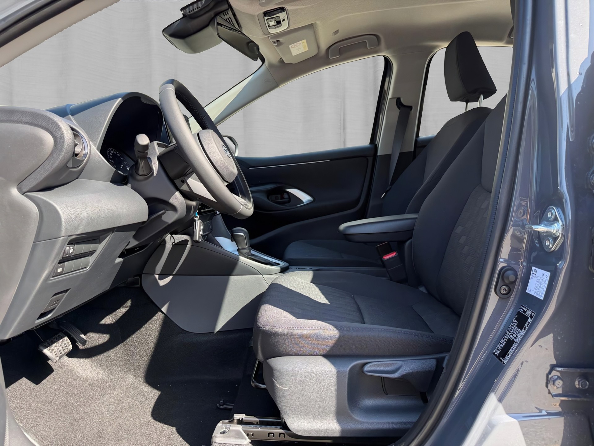 MAZDA 2 Hybrid Centre-Line-image-8