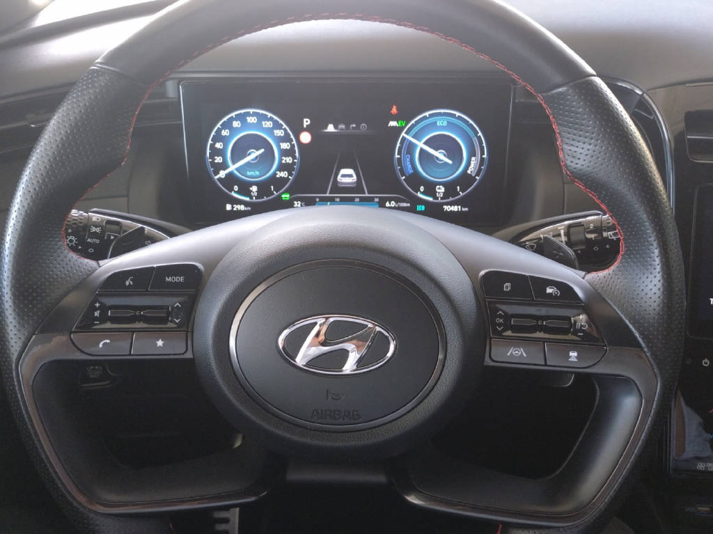 HYUNDAI TUCSON 1.6 T-GDi Hybrid N-Line 4WD-image-13