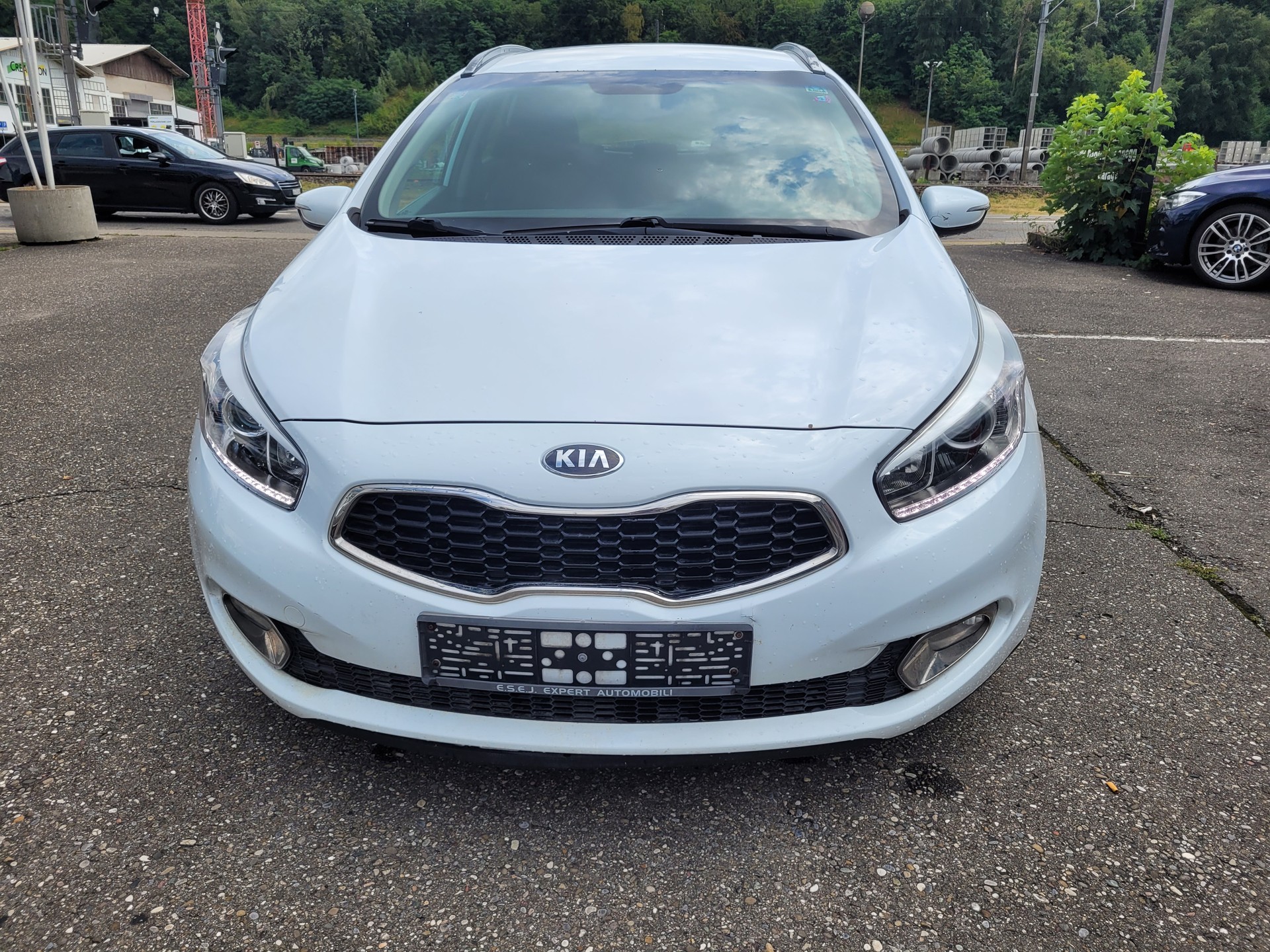 KIA Cee'd 1.6 CRDi Trend-image-1