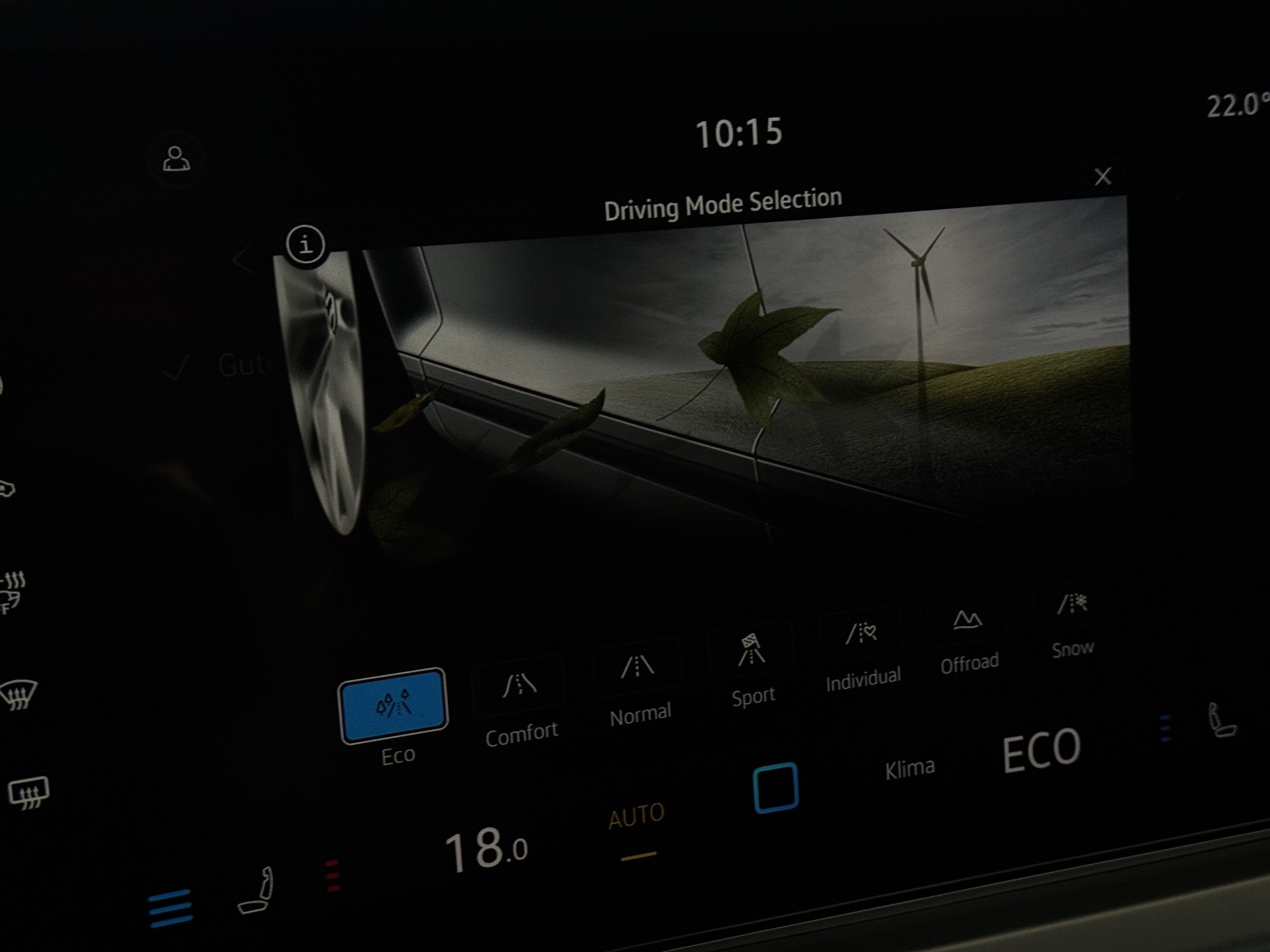 VW Touareg 3.0 TDI R-Line "Lederpaket-Puglia-AHK-Pano-Luftfederung"-image-23