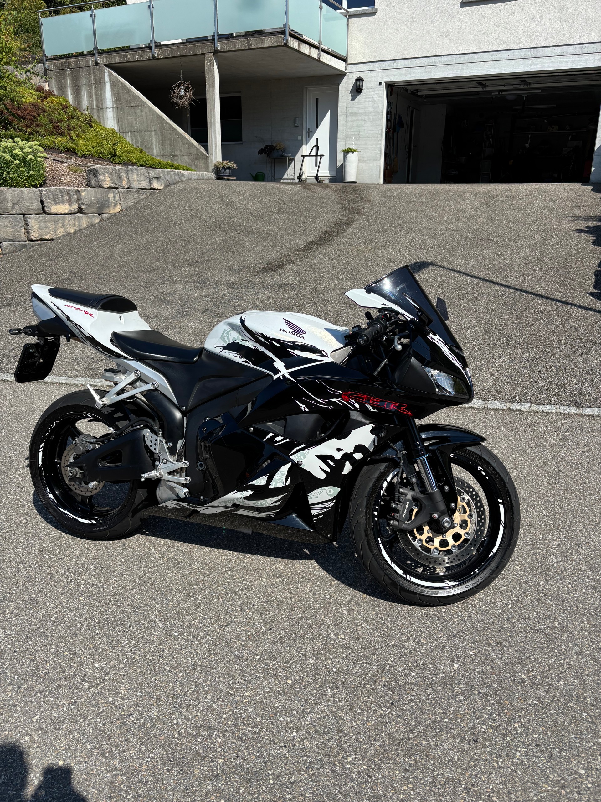 HONDA CBR 600 RR Limited Edition-image-0