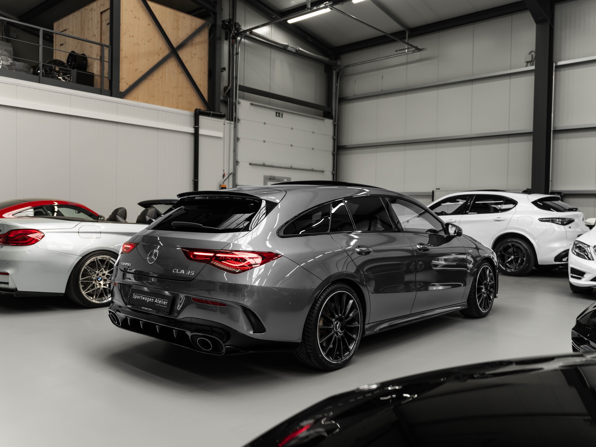 MERCEDES-BENZ CLA Shooting Brake 35 AMG 4Matic 7G-DCT-showroom-element-3