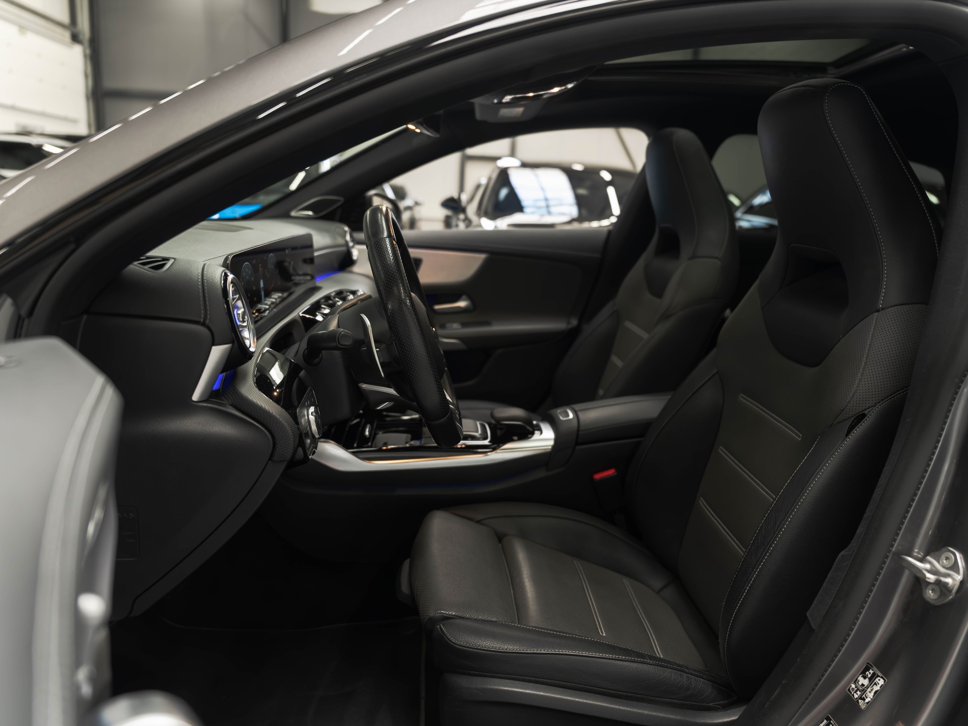 MERCEDES-BENZ CLA Shooting Brake 35 AMG 4Matic 7G-DCT-image-7