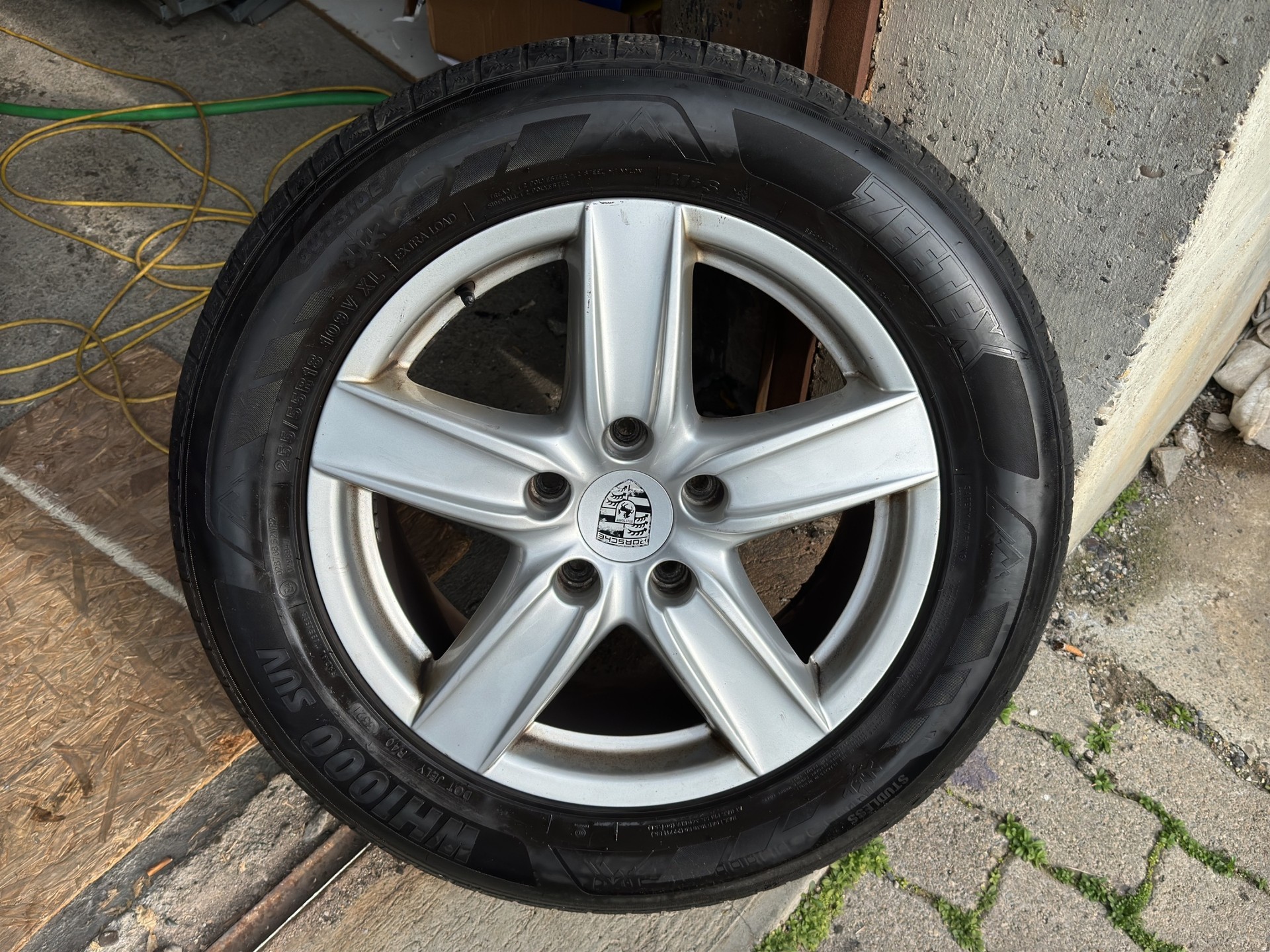 PORSCHE Cayenne S-image-18