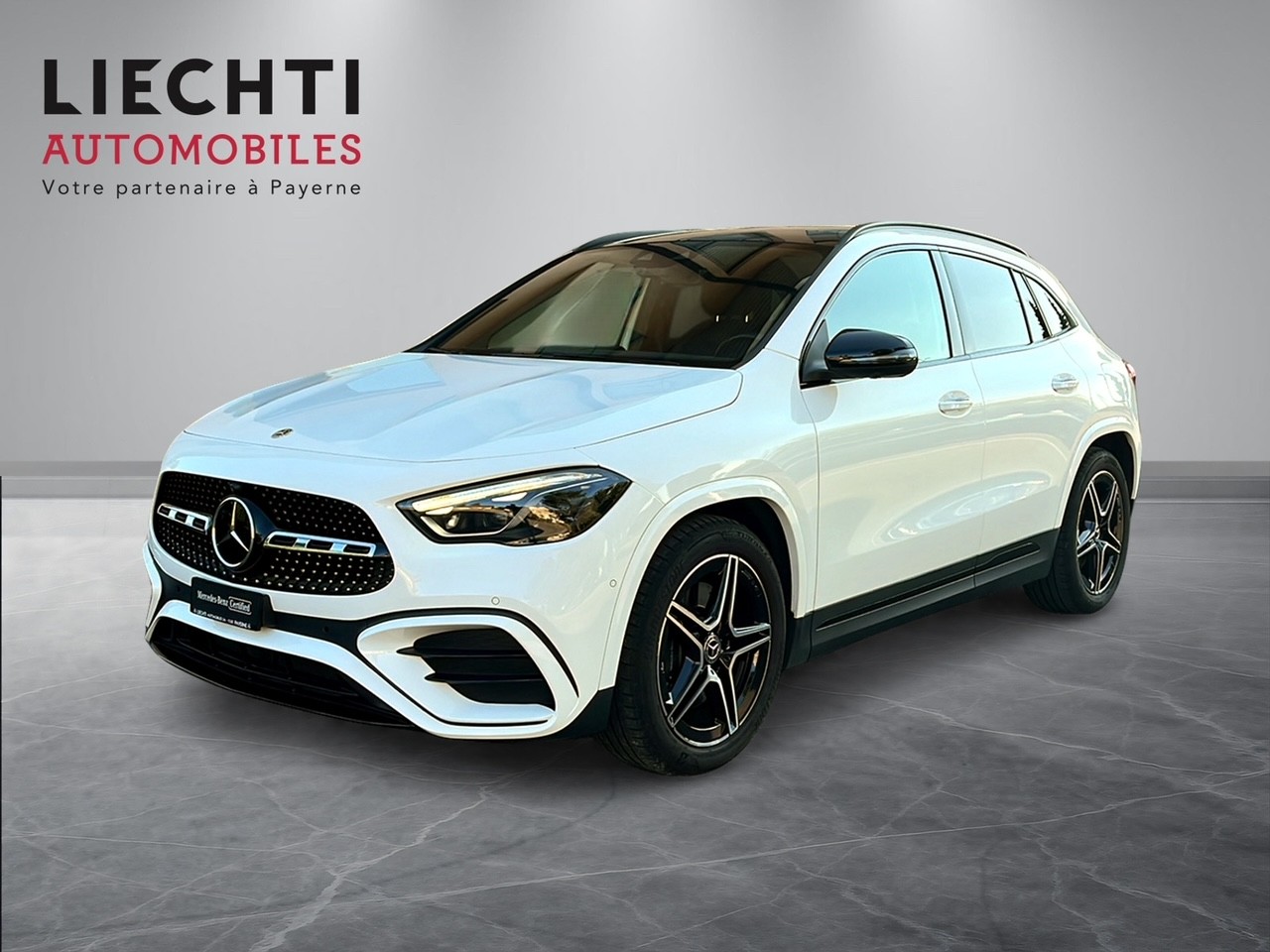 MERCEDES-BENZ GLA 250 4Matic AMG Line 8G-DCT