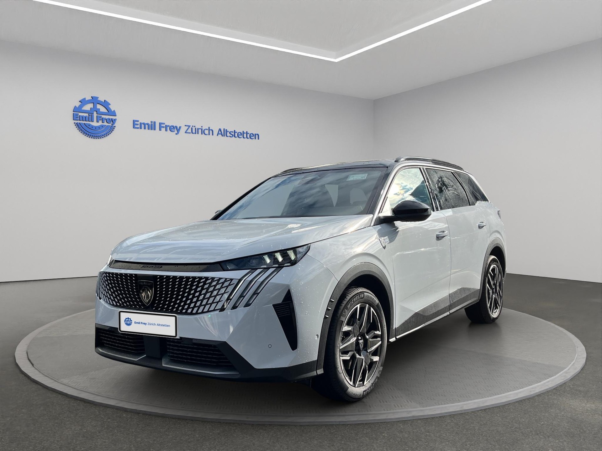PEUGEOT 5008 1.2 Hybrid GT