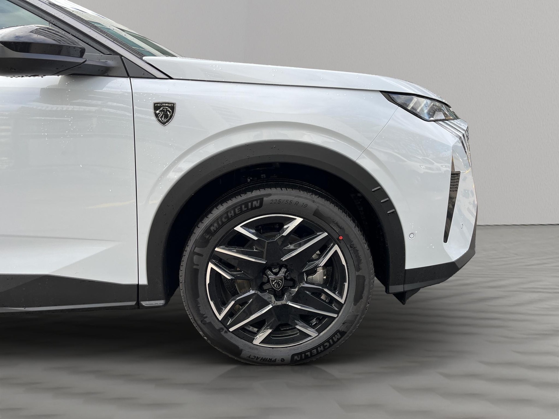 PEUGEOT 5008 1.2 Hybrid GT-image-13