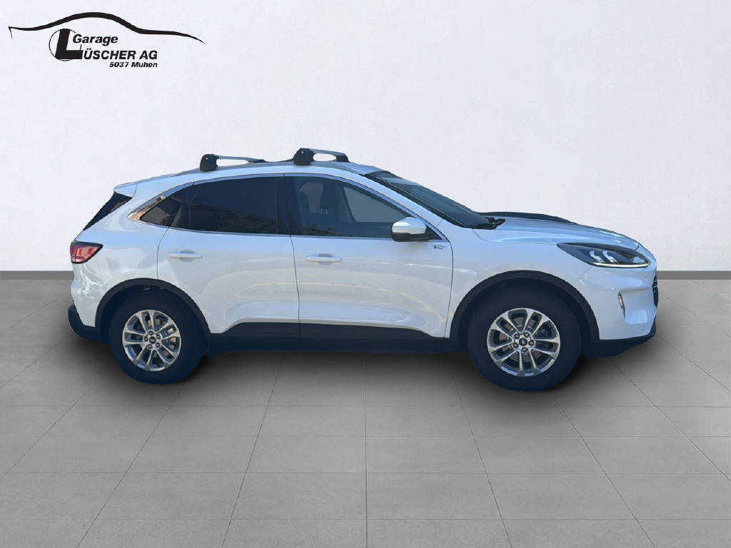 FORD Kuga 2.0 EcoBlue Titanium 4x4-showroom-element-3