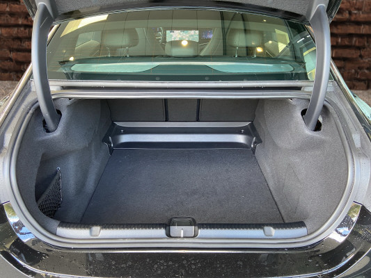 MERCEDES-BENZ EQE 43 AMG 4 Matic-image-6