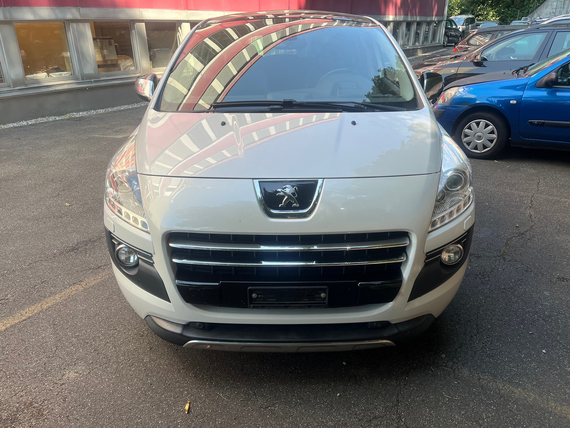 PEUGEOT 3008 HYbrid4 2.0 HDI EGS6