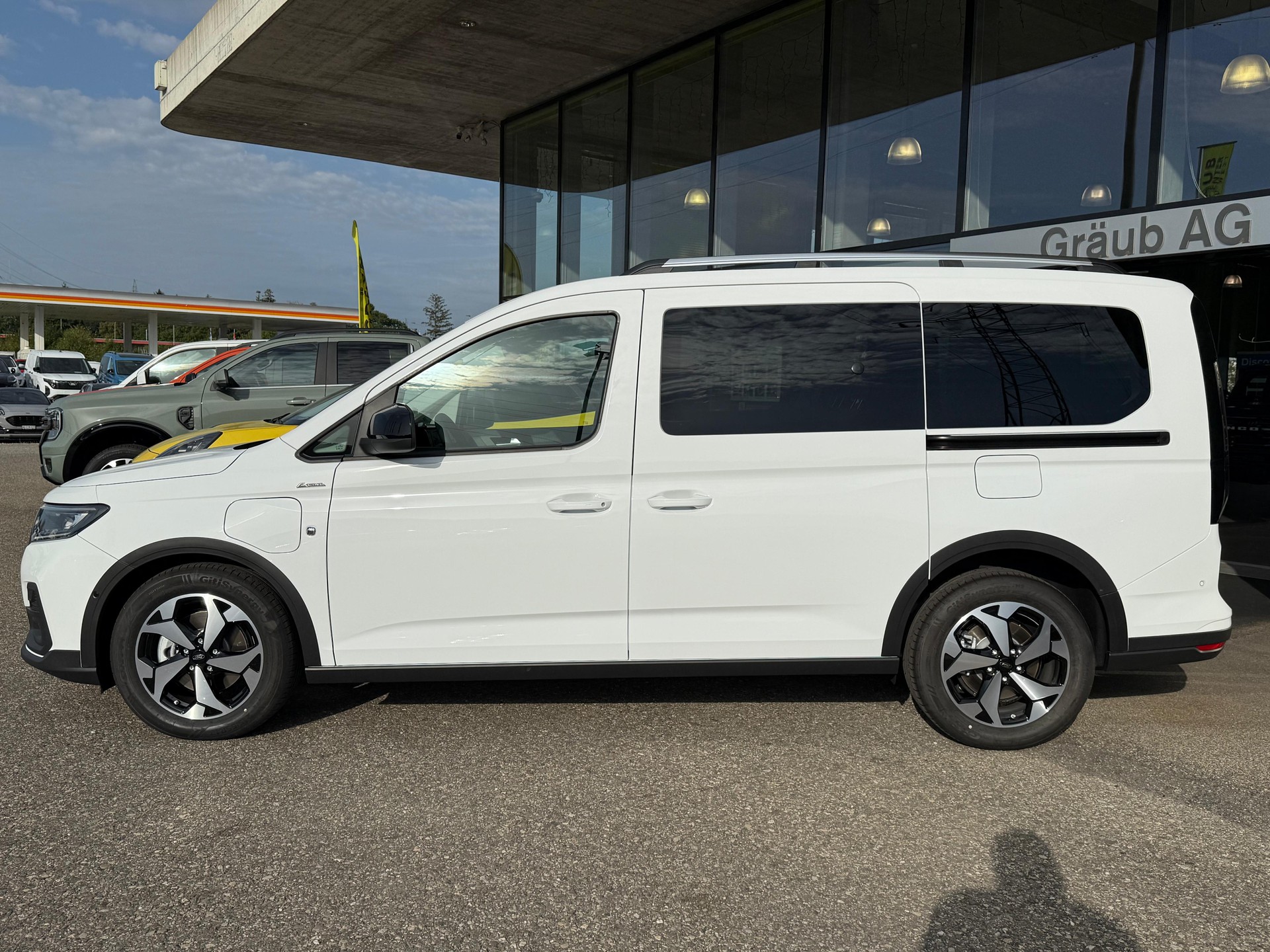 FORD Grand Tourneo Connect 1.5 PHEV Active Automat-showroom-element-3