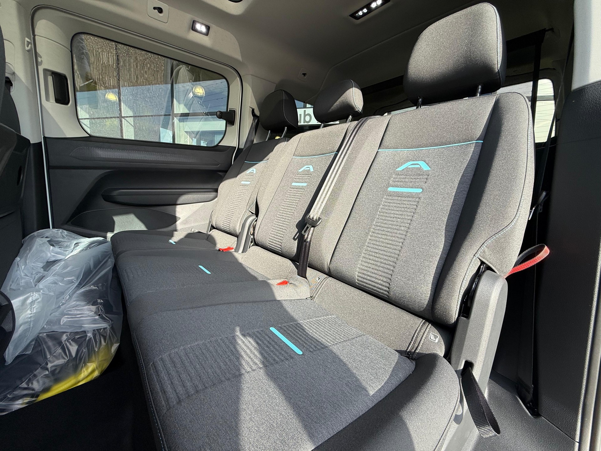 FORD Grand Tourneo Connect 1.5 PHEV Active Automat-image-8