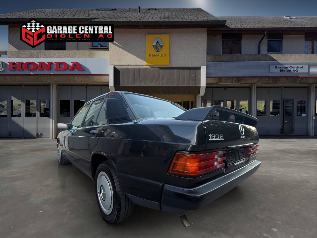 MERCEDES-BENZ E 190 (201)-showroom-element-3