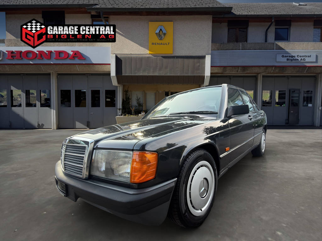 MERCEDES-BENZ E 190 (201)-showroom-element-1
