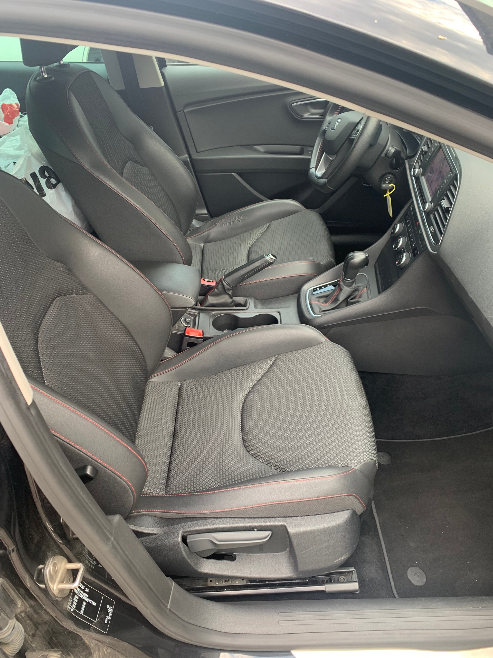 SEAT Leon ST 1.4 TSI FR DSG-image-5