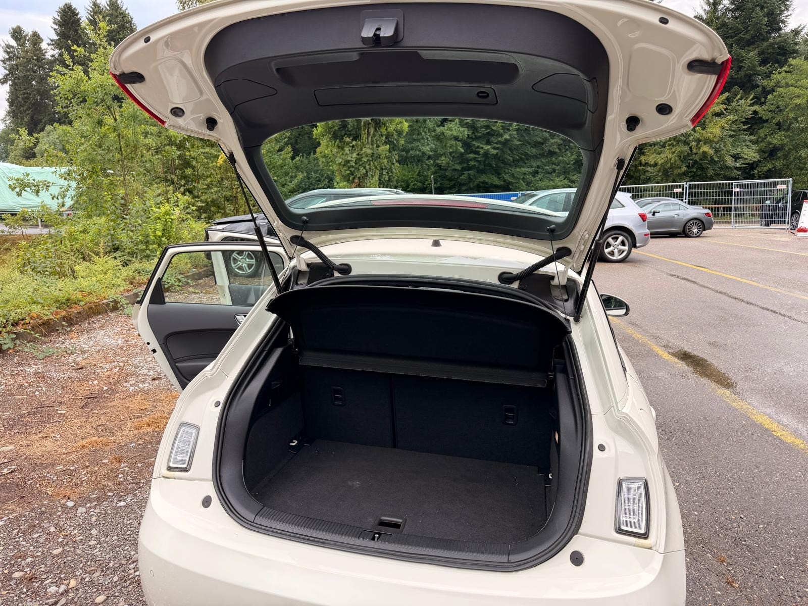 AUDI A1 Sportback 1.2 TFSI Ambition-image-10