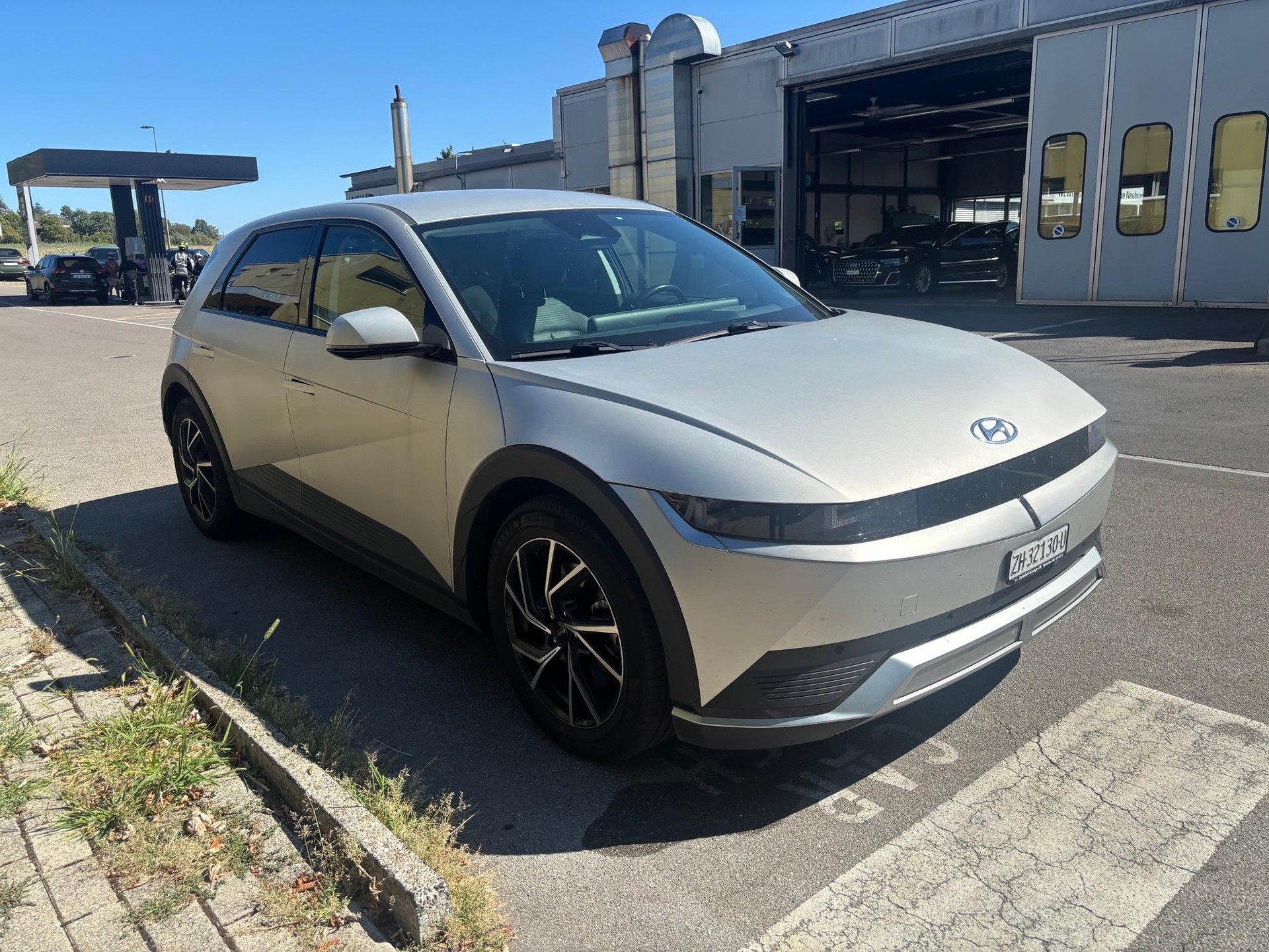 HYUNDAI Ioniq 5 77,4 kWh Amplia-showroom-element-2