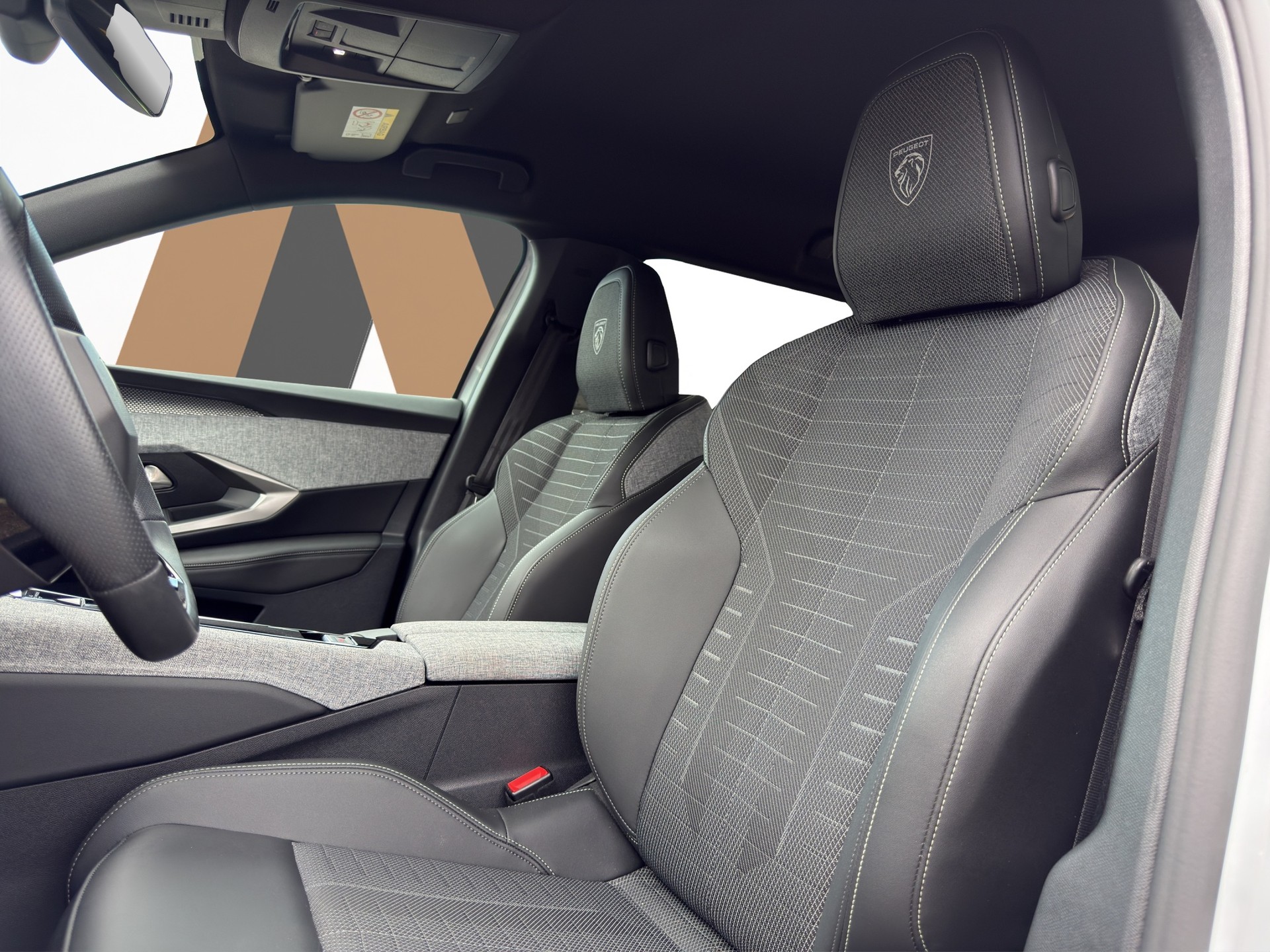 PEUGEOT 5008 1.2 Hybrid e-DCS6 GT 7 Plätzer-image-25