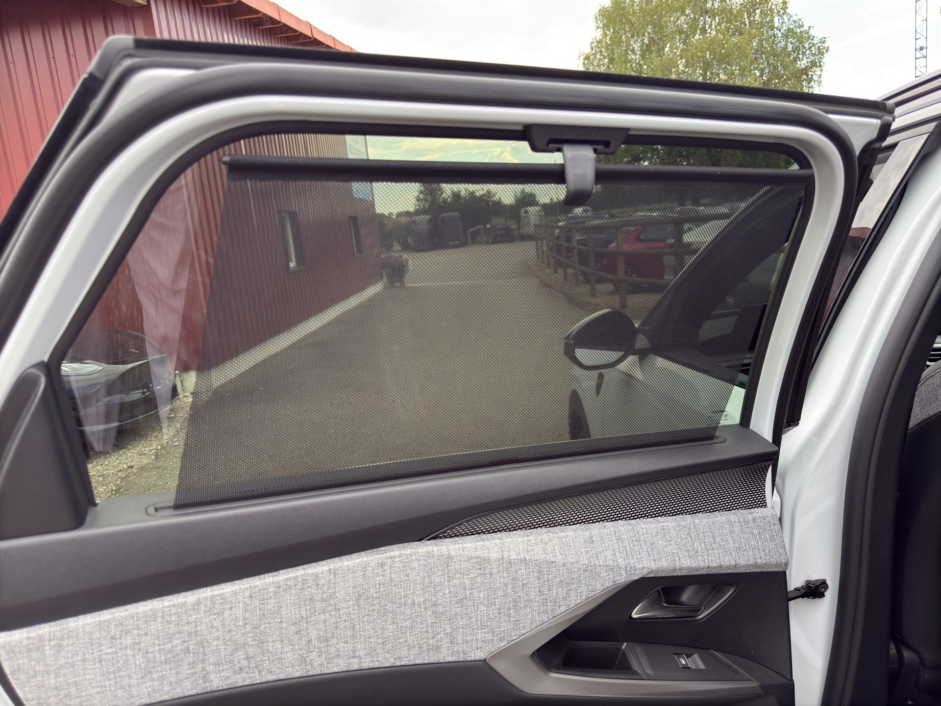 PEUGEOT 5008 1.2 Hybrid e-DCS6 GT 7 Plätzer-image-30