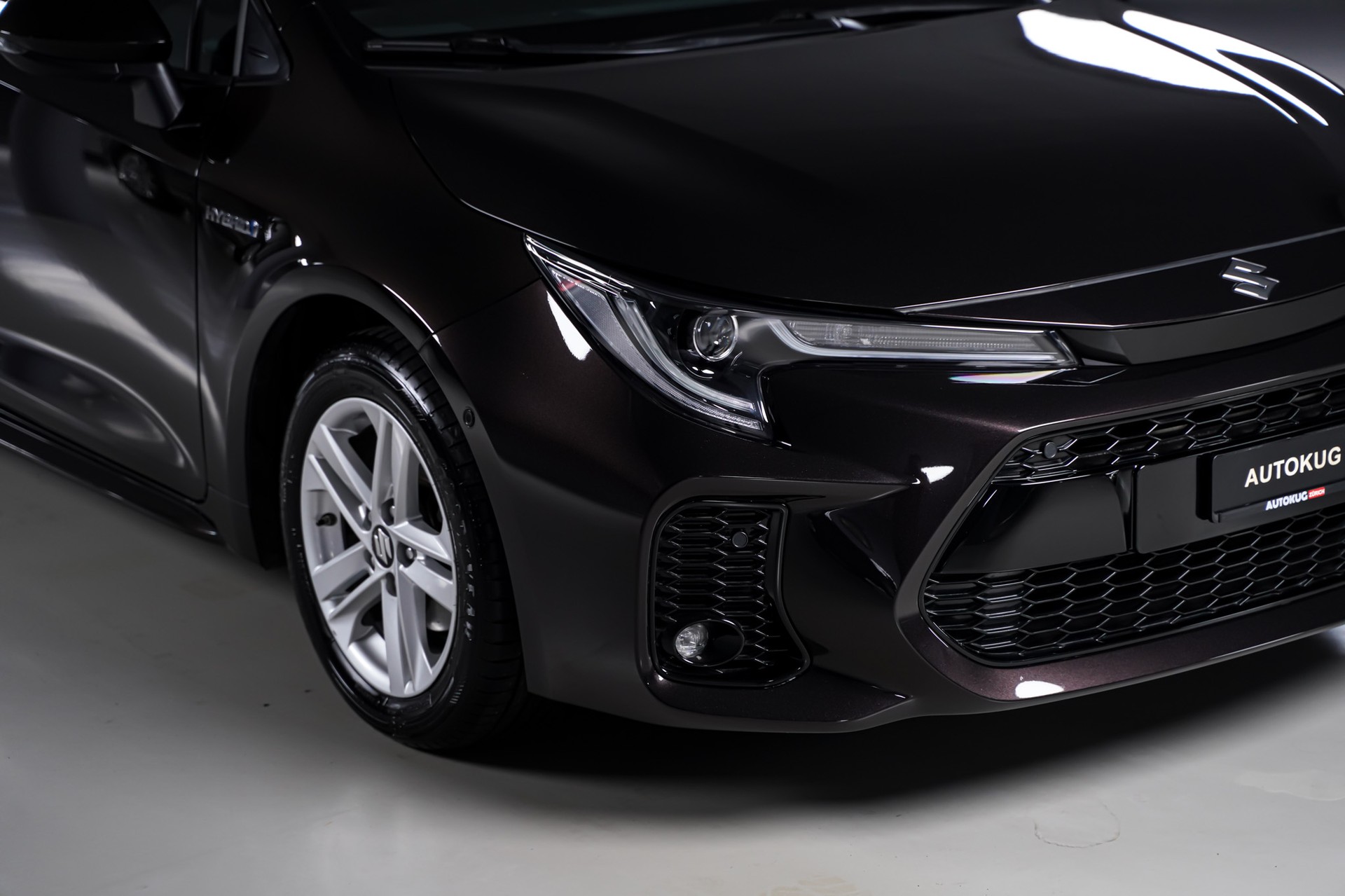 SUZUKI Swace 1.8 Hybrid Compact Top E-CVT-showroom-element-3