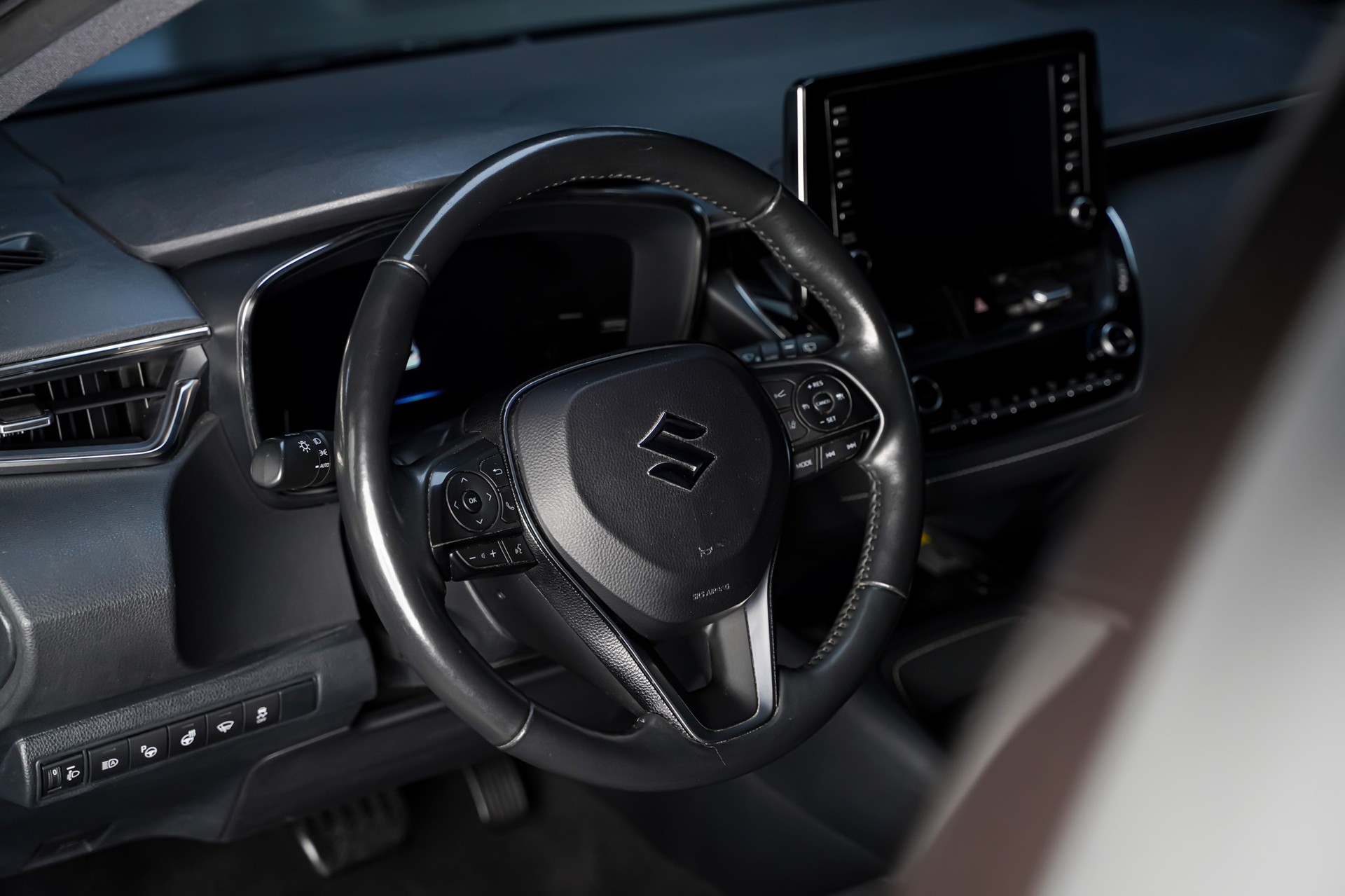 SUZUKI Swace 1.8 Hybrid Compact Top E-CVT-image-9
