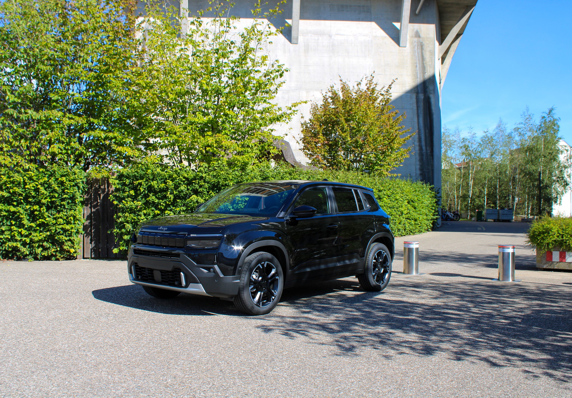 JEEP Avenger 1.2 MHEV Summit Sky-showroom-element-2