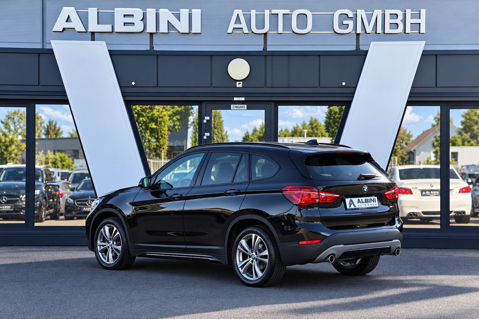 BMW X1 xDrive 18d Sport Line Steptronic-showroom-element-3