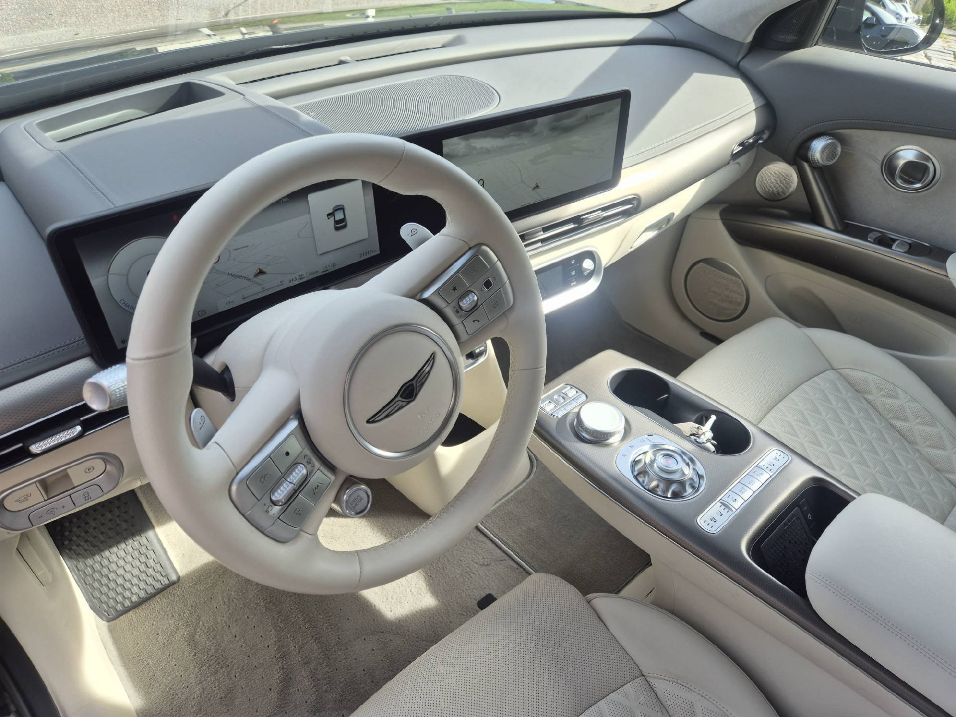 GENESIS GV60 Dual Motor Sport AWD 77.4 kWh-image-9