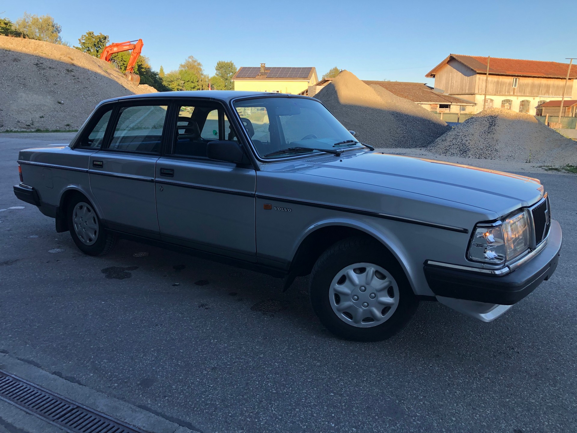 VOLVO 240 2.3 GLT (GL)-image-2