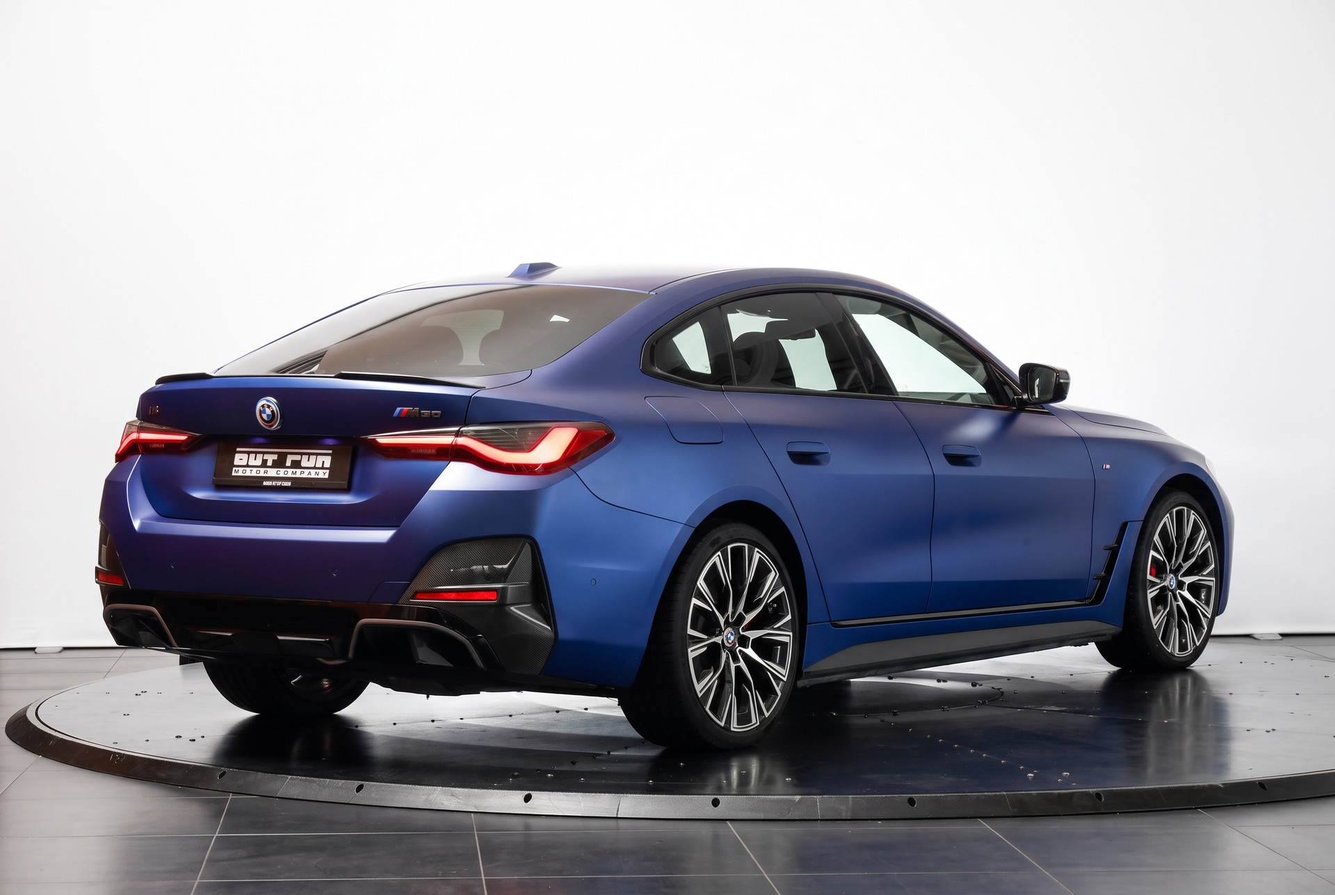 BMW i4 M50 M Sport Pro Frozen Portimau FULL OPTIONS-image-8