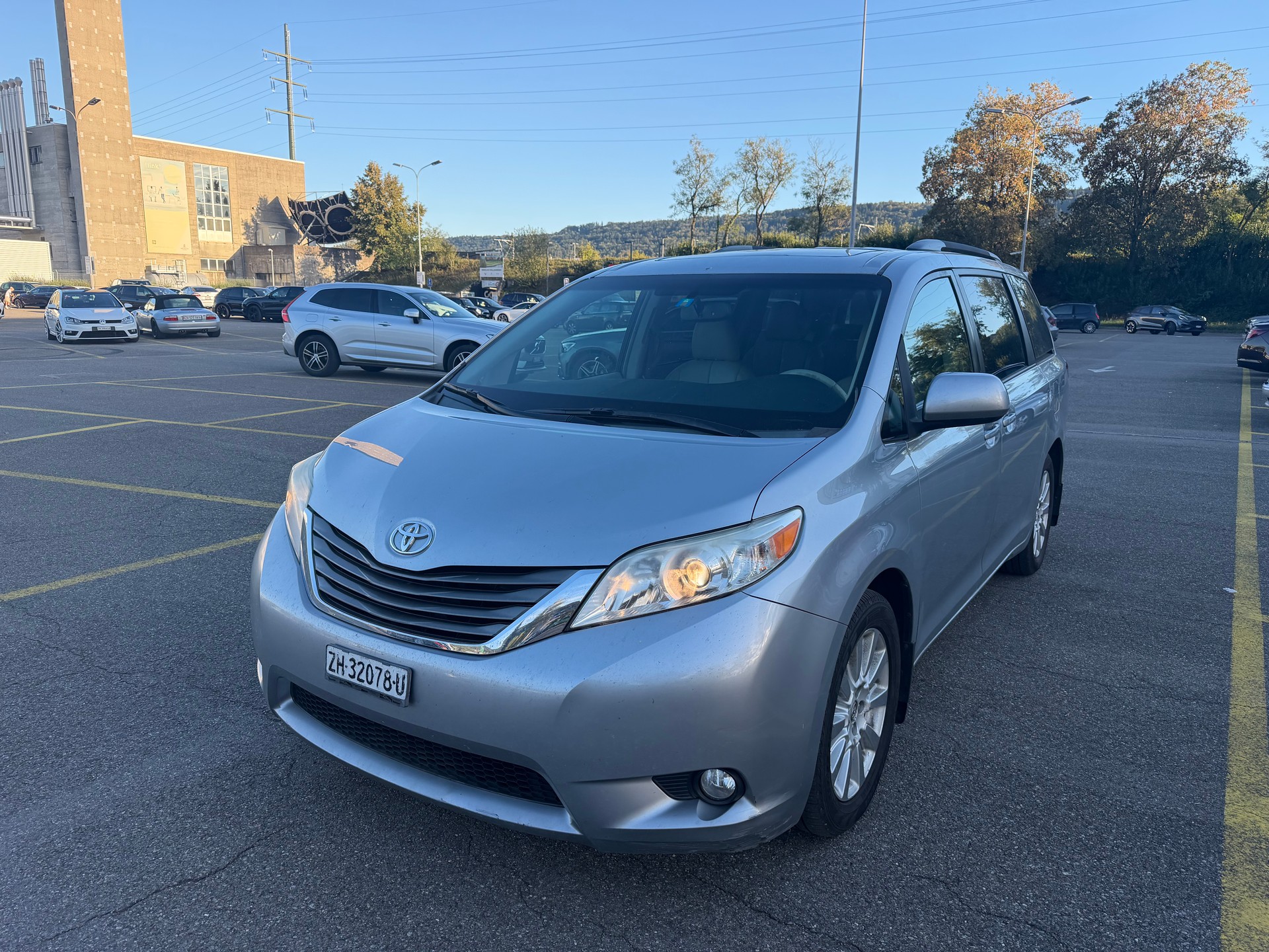 TOYOTA Sienna 3.5 A 4WD