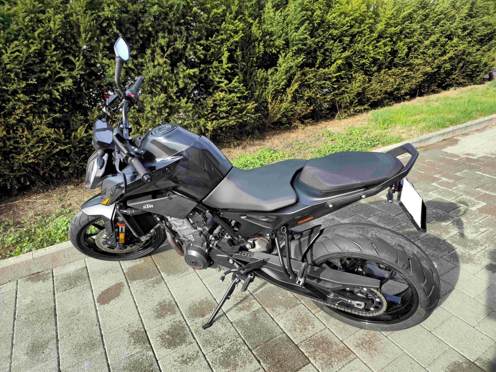 KTM 890 Duke ABS-image-3