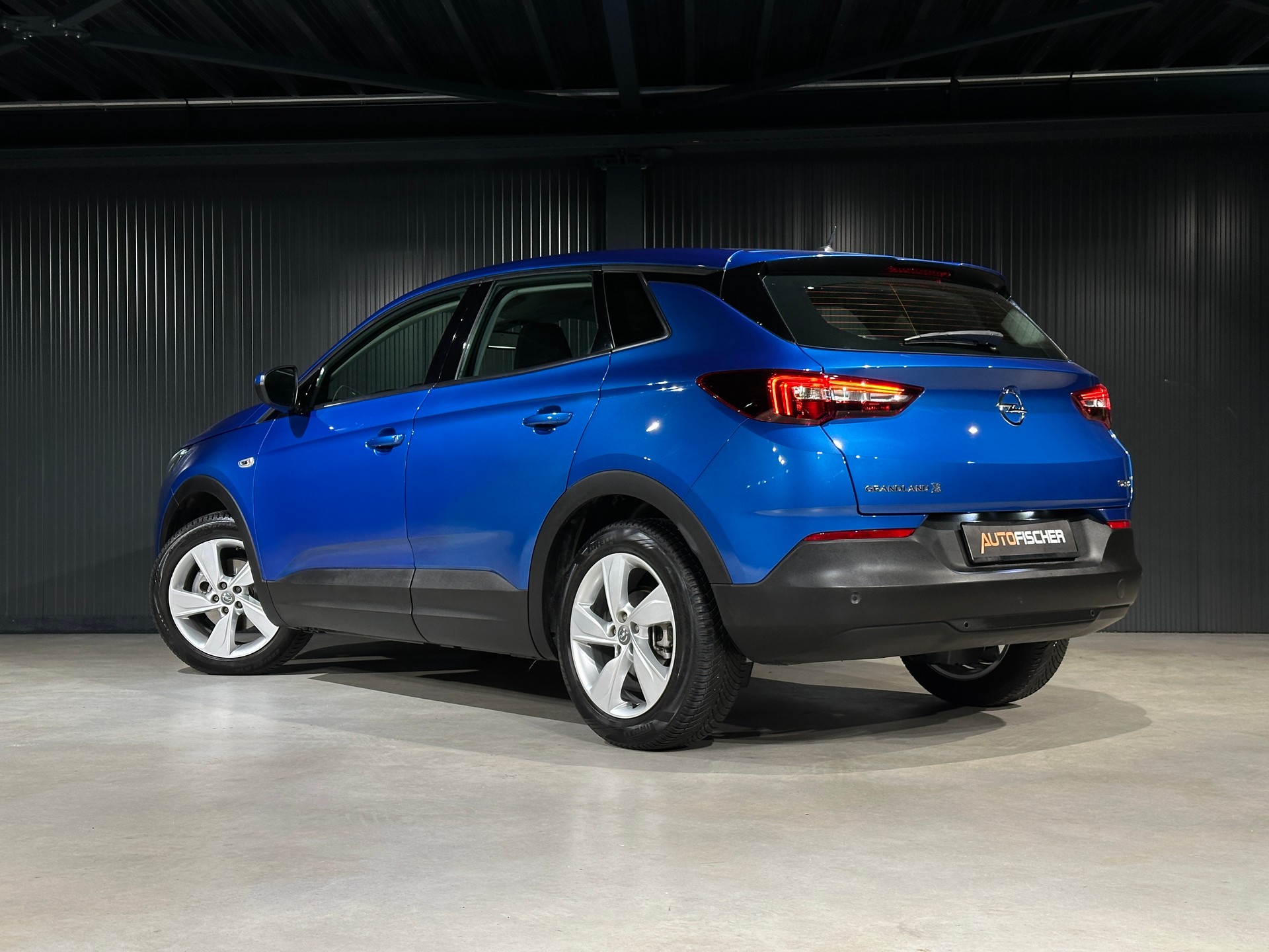 OPEL Grandland X 1.2i TP Excellence-showroom-element-1