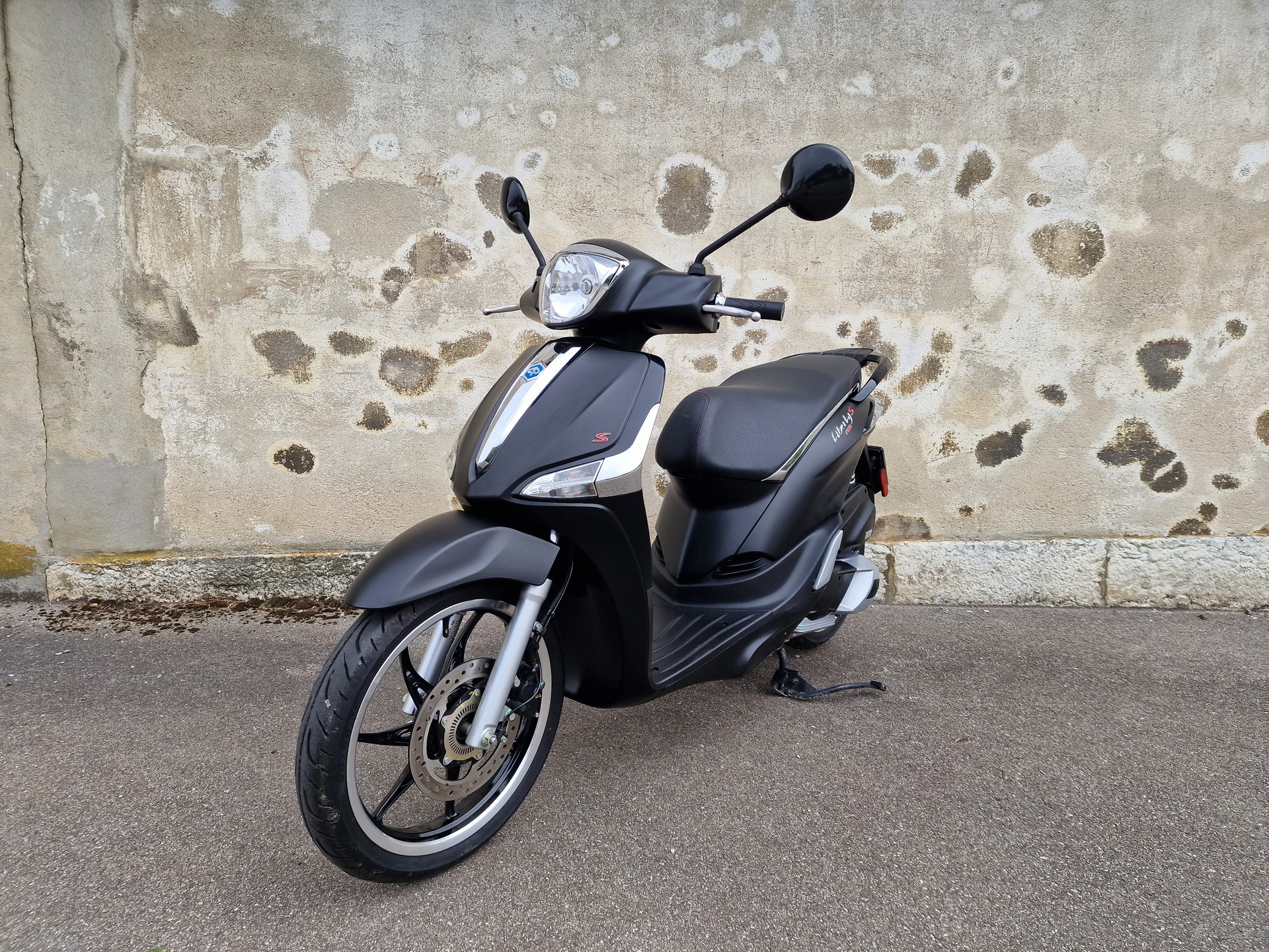 PIAGGIO Liberty 125 iGet Sport ABS-image-2