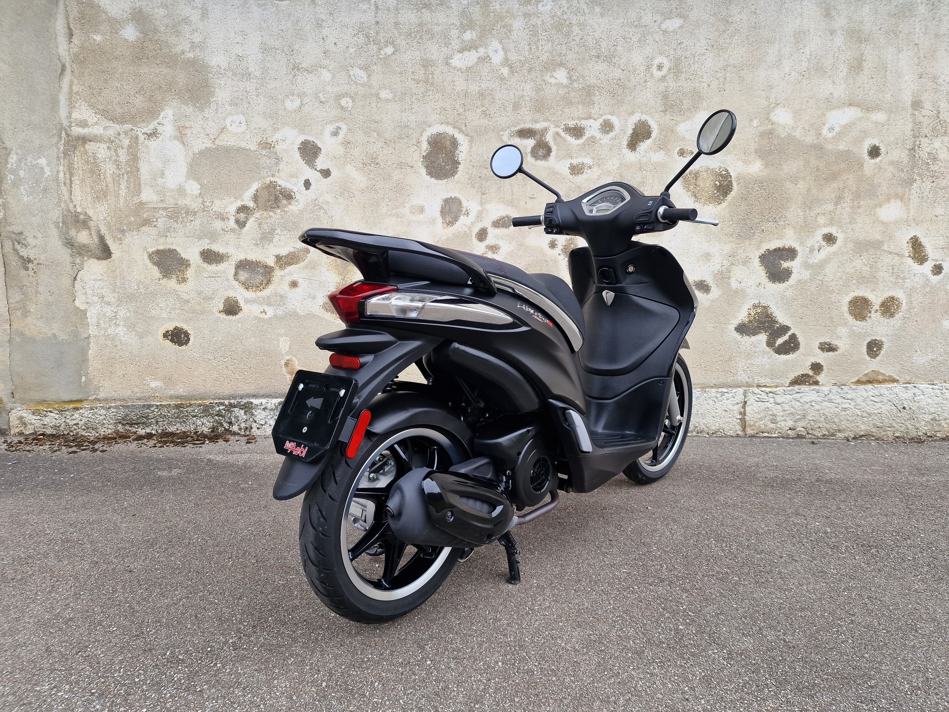 PIAGGIO Liberty 125 iGet Sport ABS-image-4